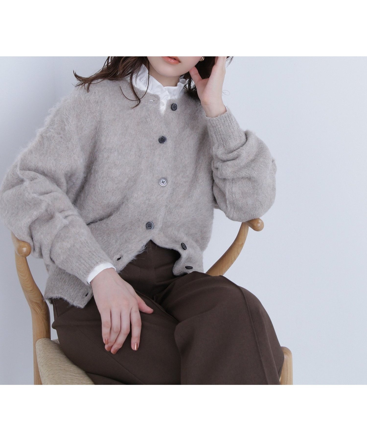 【ナチュラル ビューティー ベーシック/NATURAL BEAUTY BASIC】の2wayヘアリーカーディガン インテリア・キッズ・メンズ・レディースファッション・服の通販 founy(ファニー) 　ファッション　Fashion　レディースファッション　Fashion for Women　トップス・カットソー　Cut & Sew Tops　カーディガン・羽織り　Layered Style Cardigans　カーディガン　Cardigan, Knitwear　シンプル　Simple, Minimal　メランジ　Melange, Mixed Yarn　ワンポイント　One Point, Statement Accent　ベージュ|ID: prp329100004753717 ipo3291000000034439321