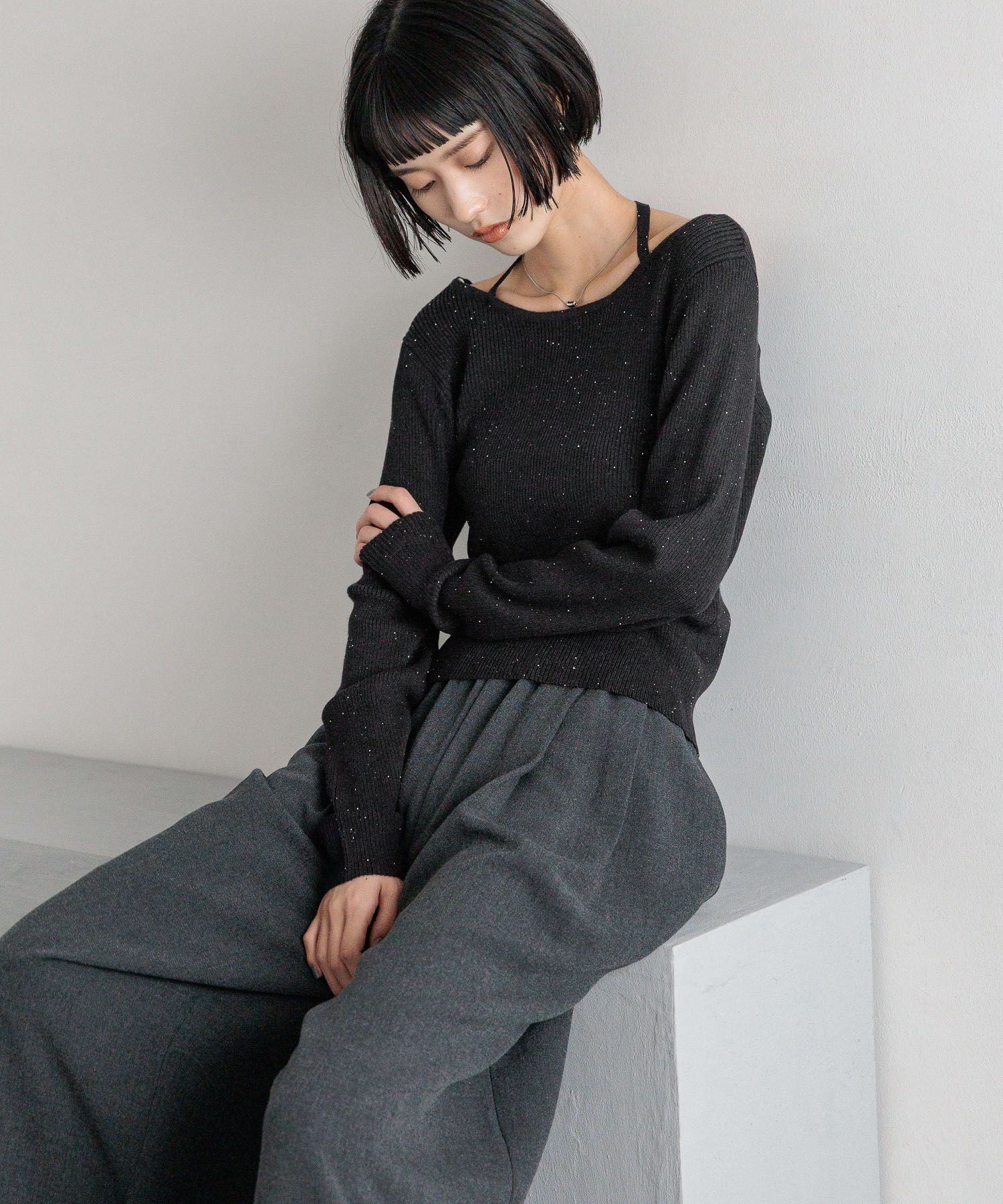 【ローリーズファーム/LOWRYS FARM】の【前後着用可能】スパンコールラメプルオーバーLS インテリア・キッズ・メンズ・レディースファッション・服の通販 founy(ファニー)  ファッション Fashion レディースファッション Fashion for Women トップス・カットソー Cut & Sew Tops カジュアルプルオーバー・ニットトップス Pullovers & Knit Tops / Casual Pullovers コンパクト Compact, Small Size シンプル Simple, Minimal スクエア Square, Square Shape ストレッチ Stretch, Stretchy Fabric スパンコール Sequins, Sequin Embellishment トレンド Trend, Trending Now フェミニン Feminine, Girly ブラック09|ID: prp329100004753759 ipo3291000000034385006