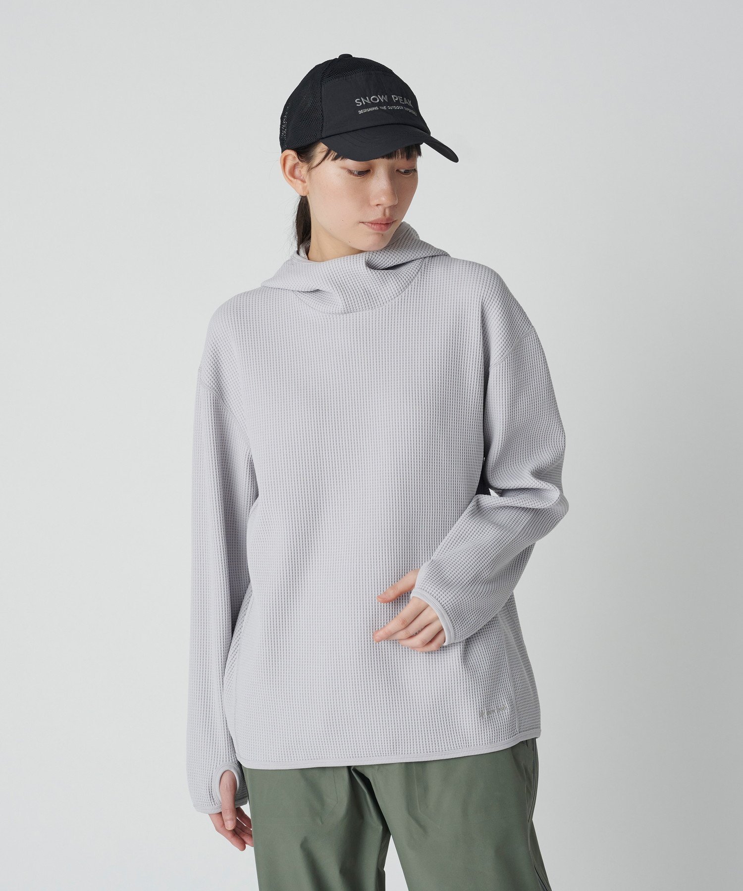 【スノーピーク/SNOW PEAK】のDry Waffle Hoodie インテリア・キッズ・メンズ・レディースファッション・服の通販 founy(ファニー)  ファッション Fashion レディースファッション Fashion for Women インナー Innerwear 春 Spring 吸水 Absorbent, Quick-Dry シンプル Simple, Minimal スマート Smart, Elegant バランス Balance, Style Balance フィット Fit, Slim Fit フロント Front, Front Design ベスト Vest, Waistcoat ベーシック Basic, Essential ワッフル Waffle, Waffle Knit S/S・春夏 SS, Spring/Summer, Warm Season おすすめ Recommended / Our Picks 夏 Summer 2025年 2025 2025春夏・S/S Spring/Summer 2025 SS25 LIGHT GREY|ID: prp329100004753782 ipo3291000000034385162
