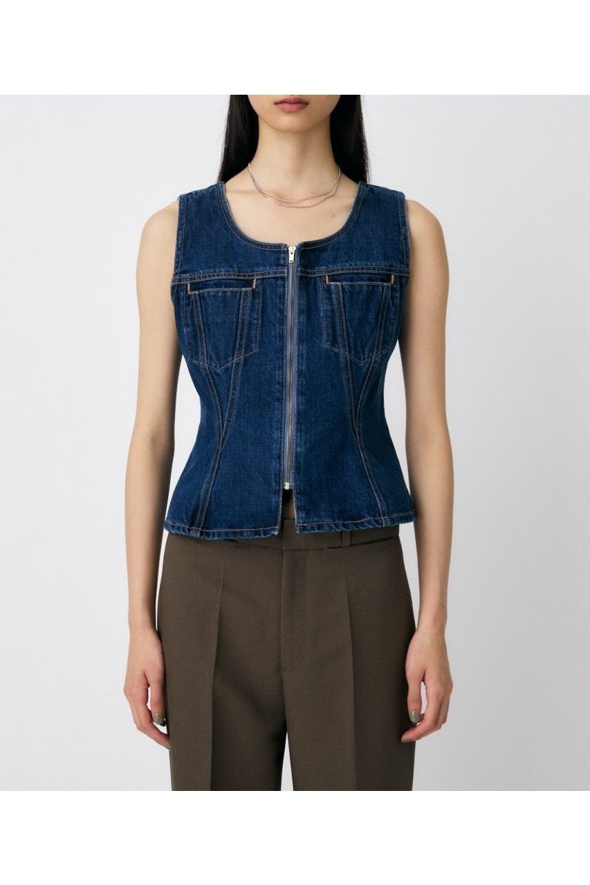 【マウジー/moussy】のWAIST FIT デニムベスト インテリア・キッズ・メンズ・レディースファッション・服の通販 founy(ファニー)  ファッション Fashion レディースファッション Fashion for Women アウター Coat / Outerwear Collection トップス・カットソー Cut & Sew Tops ベスト&ジレ / 重ね着スタイル Vests & Gilets クラッシュ Distressed, Crashed Style ショート Short, Short Length ジップ Zip, Zipper スタイリッシュ Stylish, Fashionable スリーブ Sleeve, Long Sleeve / Short Sleeve セットアップ Set-Up, Coordinated Outfit ダメージ Distressed, Destroyed デニム Denim, Jeans Material 人気 Popular, Best Seller フラップ Flap, Flap Pocket フロント Front, Front Design ベスト Vest, Waistcoat ペプラム Peplum, Flared Hem ポケット Pocket, Pocket Detail 再入荷 Restock / Back in Stock おすすめ Recommended / Our Picks BLU|ID: prp329100004753854 ipo3291000000034385584