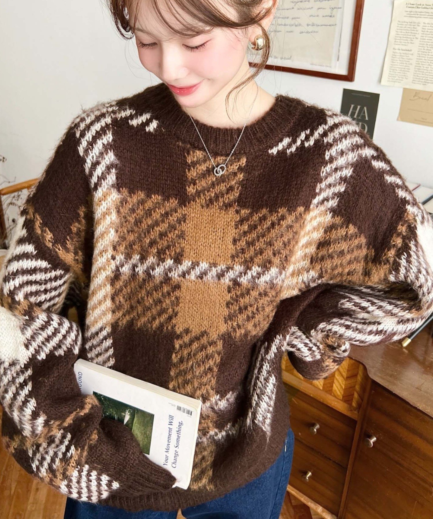 【モーメントプラス/moment+ / MEN】の3Gビッグチェックジャガードシャギーニットプルオーバー インテリア・キッズ・メンズ・レディースファッション・服の通販 founy(ファニー) 　ファッション　Fashion　メンズファッション　Fashion for Men　トップス・カットソー　Cut & Sew Tops　ニット・セーター / 定番トップス　Knit Tops & Sweaters　アクリル　Acrylic Material　ガーリー　Girly, Feminine Style　サテン　Satin, Glossy Fabric　シンプル　Simple, Minimal　スタイリッシュ　Stylish, Fashionable　チェック　Check, Plaid, Tartan　チュール　Tulip, Tulip Motif　デニム　Denim, Jeans Material　トレンド　Trend, Trending Now　ビッグ　Big, Oversized　フェミニン　Feminine, Girly　ベーシック　Basic, Essential　ミニスカート　Mini Skirt, Short Skirt　再入荷　Restock / Back in Stock　プチプライス・低価格　Affordable / Budget Price　おすすめ　Recommended / Our Picks　エレガント 上品　Elegant　ブラウン|ID: prp329100004754412 ipo3291000000034614133