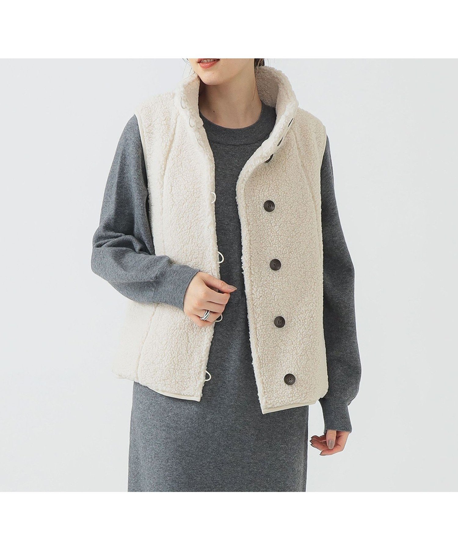 【ビーミングライフストアバイビームス/B:MING LIFE STORE by BEAMS】のボア ベスト 25AW ライトアウター レイヤード着回し インテリア・キッズ・メンズ・レディースファッション・服の通販 founy(ファニー) 　ファッション　Fashion　レディースファッション　Fashion for Women　アウター　Coat / Outerwear Collection　トップス・カットソー　Cut & Sew Tops　ベスト&ジレ / 重ね着スタイル　Vests & Gilets　スタンド　Stand Collar, Upright Stand　フィット　Fit, Slim Fit　フロント　Front, Front Design　ブルゾン　Blouson, Bomber Jacket　ベスト　Vest, Waistcoat　ループ　Loop, Loop Knit　ロング　Long, Long-Length　再入荷　Restock / Back in Stock　おすすめ　Recommended / Our Picks　2025年　2025　2025-2026秋冬・A/W　Autumn/Winter 2025–26 AW25–26　IVORY|ID: prp329100004754455 ipo3291000000034715585