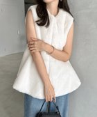 【アンドミー/andme】のノーカラー ペプラム ファー ベスト アイボリー|ID: prp329100004754471 ipo3291000000034531109