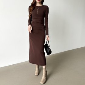 【ココモモ/COCOMOMO】の美シルエットウエストギャザーワンピース タイトワンピース 長袖 ワンピース 人気、トレンドファッション・服の通販 founy(ファニー) ファッション Fashion レディースファッション Fashion for Women ワンピース Dresses ストレッチ Stretch, Stretchy Fabric フィット Fit, Slim Fit 長袖 Long Sleeve, Full Sleeve |ID:prp329100004754940