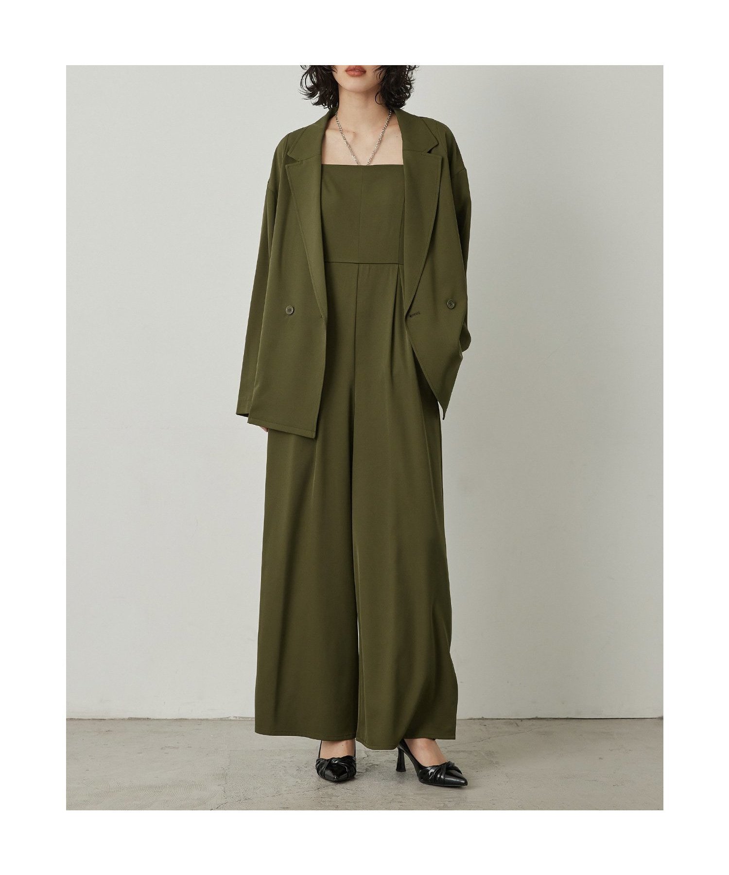 【ビーフラット/bflat】のプラクティカルセットアップ 2点セット ストライプ ジャケット パンツドレス インテリア・キッズ・メンズ・レディースファッション・服の通販 founy(ファニー) 　ファッション　Fashion　レディースファッション　Fashion for Women　アウター　Coat / Outerwear Collection　レディースジャケット・軽アウター　Jackets　セットアップ　Matching Sets　レディースパンツ・ボトムス　Pants & Trousers / Bottoms　オケージョン　Occasion Wear　ジャケット　Jacket, Outerwear　ストライプ　Stripe, Striped Pattern　チェーン　Chain, Chain Strap　ドレス　Dress, One-Piece　ネックレス　Necklace, Pendant Necklace　ポケット　Pocket, Pocket Detail　ワイド　Wide, Wide Fit　おすすめ　Recommended / Our Picks　結婚式　Wedding　披露宴　Wedding Reception　二次会　After Party　カーキ|ID: prp329100004754949 ipo3291000000034622322