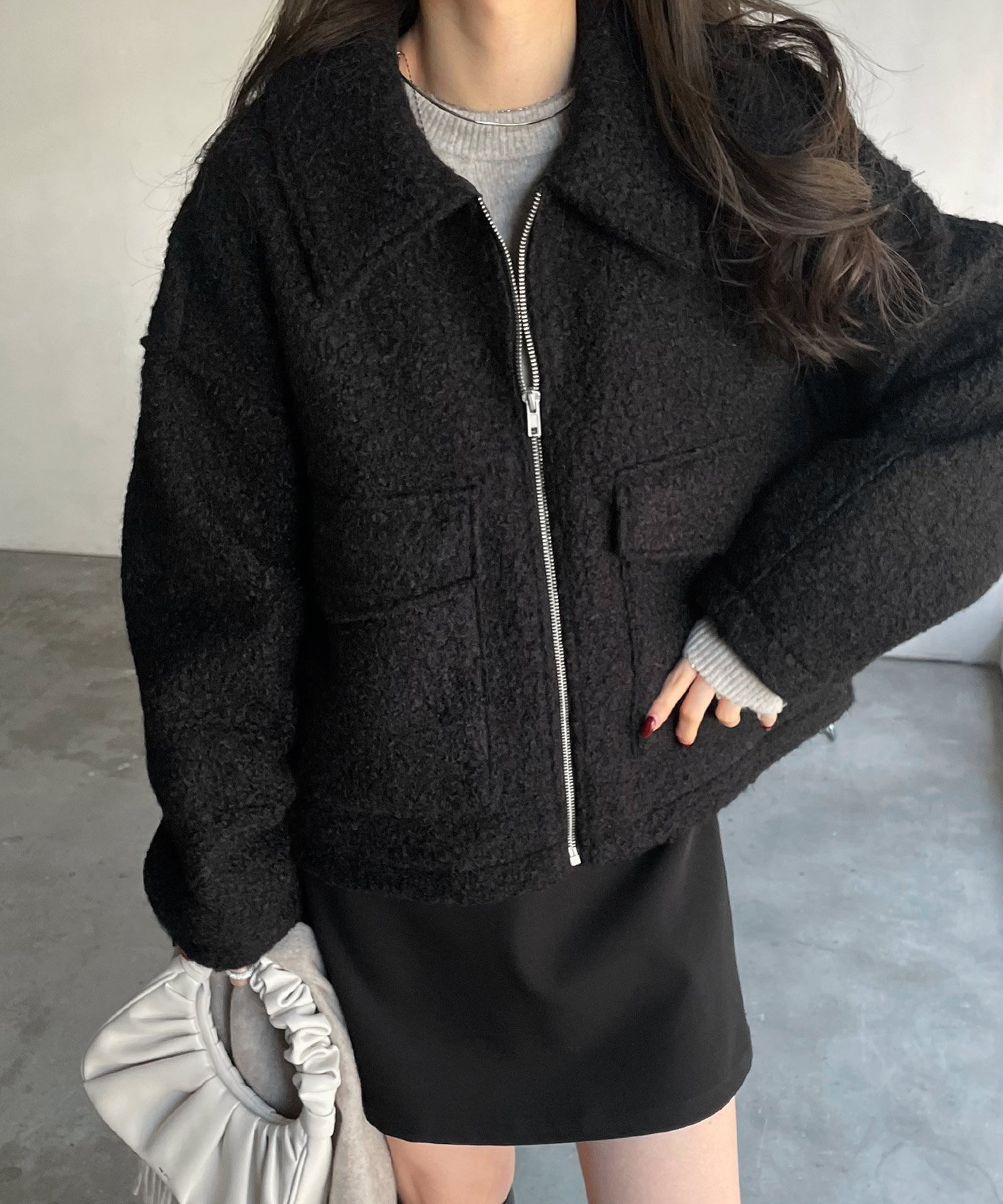 【アンドミー/andme】のシープ調 ボア ダブルポケット ジャケット ブルゾン 人気、トレンドファッション・服の通販 founy(ファニー) 　ファッション　Fashion　レディースファッション　Fashion for Women　アウター　Coat / Outerwear Collection　レディースジャケット・軽アウター　Jackets　ブルゾンジャケット・スポーティアウター　Blouson Jackets　ジップ　Zip, Zipper　ジャケット　Jacket, Outerwear　ダブル　Double, Double-Breasted　バランス　Balance, Style Balance　フォルム　Silhouette, Form　フロント　Front, Front Design　ブルゾン　Blouson, Bomber Jacket　ポケット　Pocket, Pocket Detail　おすすめ　Recommended / Our Picks　 other-1|ID: prp329100004754972 ipo3291000000034509199