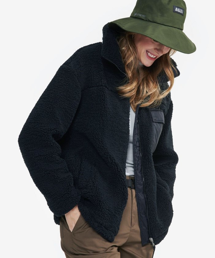 【エーグル/AIGLE】のスタンドカラー ジップアップ シェルパフリースジャケット / ボアブルゾン インテリア・キッズ・メンズ・レディースファッション・服の通販 founy(ファニー) https://founy.com/ ファッション Fashion レディースファッション Fashion for Women アウター Coat / Outerwear Collection レディースジャケット・軽アウター Jackets ブルゾンジャケット・スポーティアウター Blouson Jackets キルティング Quilted, Quilting ショルダー Shoulder, Shoulder Strap ジップアップ Zip-Up, Full Zip スタンド Stand Collar, Upright Stand ドロップ Drop Shoulder, Dropped Style パッチ Patch, Appliqué フィット Fit, Slim Fit ブルゾン Blouson, Bomber Jacket ポケット Pocket, Pocket Detail レギュラー Regular, Standard Fit |ID: prp329100004755143 ipo3291000000034395014