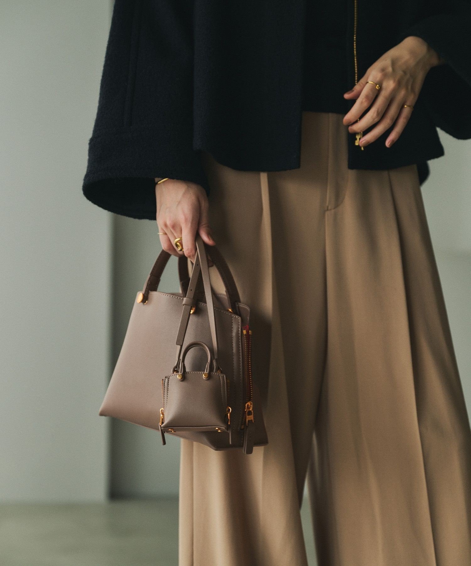 【ロペ/ROPE'】の【E POR】Y BAG Mini インテリア・キッズ・メンズ・レディースファッション・服の通販 founy(ファニー) 　ファッション　Fashion　レディースファッション　Fashion for Women　エレガント 上品　Elegant　サイドジップ　Side Zip, Side Zipper　ショルダー　Shoulder, Shoulder Strap　シルバー　Silver, Metallic Silver　シンプル　Simple, Minimal　ハンド　Hand, Handmade　ポケット　Pocket, Pocket Detail　ラベンダー　Lavender　ビジネス 仕事 通勤　Business / Work / Commuting　ダークブラウン(20)|ID: prp329100004755218 ipo3291000000034932097