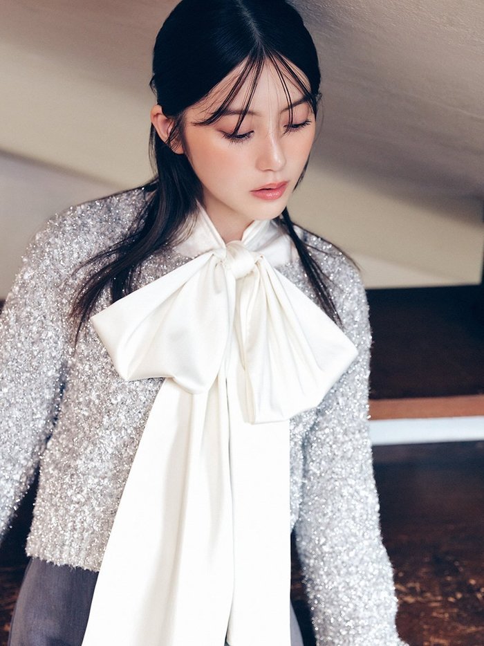 【フレイ アイディー/FRAY I.D】のビッグボウタイブラウス インテリア・キッズ・メンズ・レディースファッション・服の通販 founy(ファニー) https://founy.com/ ファッション Fashion レディースファッション Fashion for Women トップス・カットソー Cut & Sew Tops シャツ・ブラウス・オフィスカジュアル Elegant Blouses & Button-Ups エレガント 上品 Elegant キュプラ Cupro, Eco Fabric クラシカル Classical, Vintage-Inspired スマート Smart, Elegant ミックス Mix, Mixed Style モダン Modern, Contemporary リボン Ribbon, Bow |ID: prp329100004755784 ipo3291000000034928245