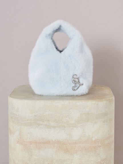 【スナイデル/SNIDEL】の【WEB限定カラーあり】ファーバッグ インテリア・キッズ・メンズ・レディースファッション・服の通販 founy(ファニー) 　ファッション　Fashion　レディースファッション　Fashion for Women　バッグ　Bags　イエロー　Yellow　オケージョン　Occasion Wear　コンパクト　Compact, Small Size　スマート　Smart, Elegant　フォルム　Silhouette, Form　ブローチ　Brooch, Pin Brooch　ポケット　Pocket, Pocket Detail　マフラー　Scarf, Muffler　メタル　Metal, Metal Parts　ラップ　Wrap, Wrap Design　リュクス　Luxury, Elegant, High-End, Chic　おすすめ　Recommended / Our Picks　LBLU[081]|ID: prp329100004756112 ipo3291000000034403697