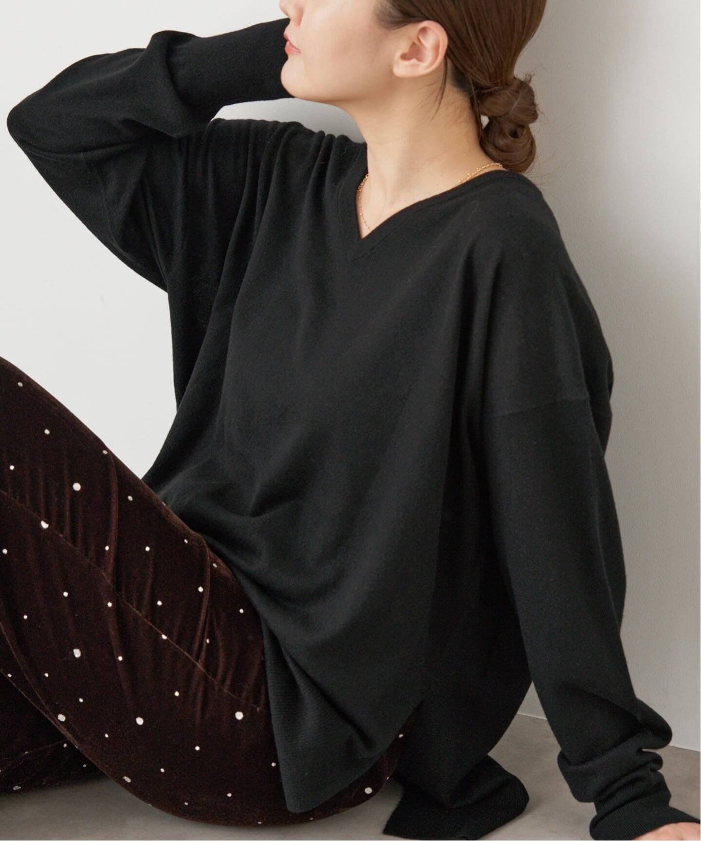 【イエナ/IENA】のライトウールVネックプルオーバー インテリア・キッズ・メンズ・レディースファッション・服の通販 founy(ファニー) ファッション Fashion レディースファッション Fashion for Women トップス・カットソー Cut & Sew Tops カジュアルプルオーバー・ニットトップス Pullovers & Knit Tops / Casual Pullovers Vネックトップス V-Neck Tops / V-Cut Neckline Shirts 2025年 2025 2025-2026秋冬・A/W Autumn/Winter 2025–26 AW25–26 ポンチョ Poncho, Cape Style ブラック|ID: prp329100004756223 ipo3291000000034471487