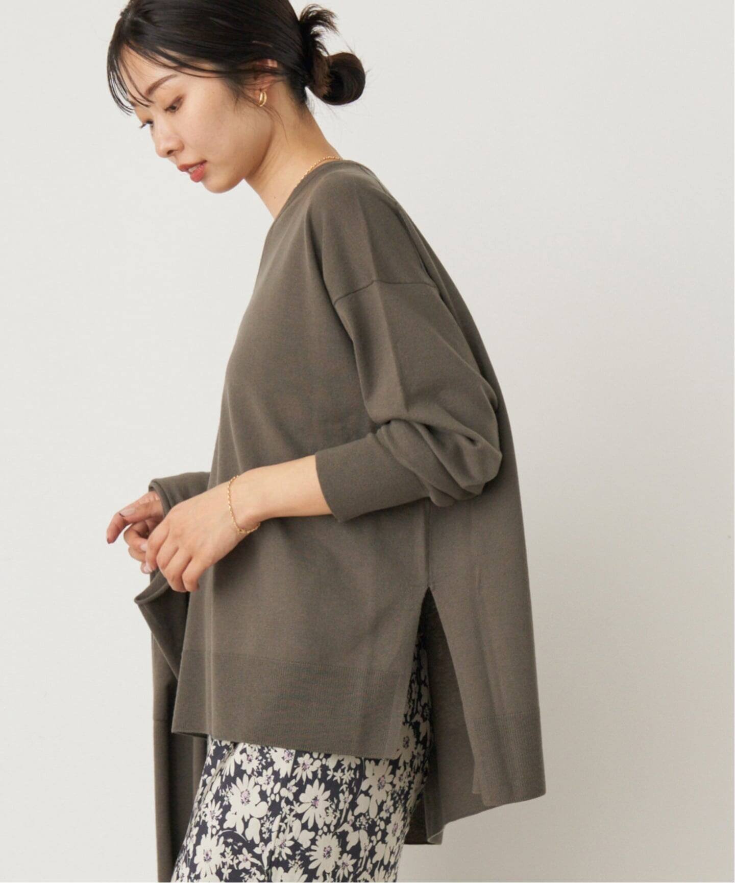 【イエナ/IENA】のライトウールVネックプルオーバー インテリア・キッズ・メンズ・レディースファッション・服の通販 founy(ファニー) ファッション Fashion レディースファッション Fashion for Women トップス・カットソー Cut & Sew Tops カジュアルプルオーバー・ニットトップス Pullovers & Knit Tops / Casual Pullovers Vネックトップス V-Neck Tops / V-Cut Neckline Shirts 2025年 2025 2025-2026秋冬・A/W Autumn/Winter 2025–26 AW25–26 ポンチョ Poncho, Cape Style カーキ|ID: prp329100004756223 ipo3291000000034471489