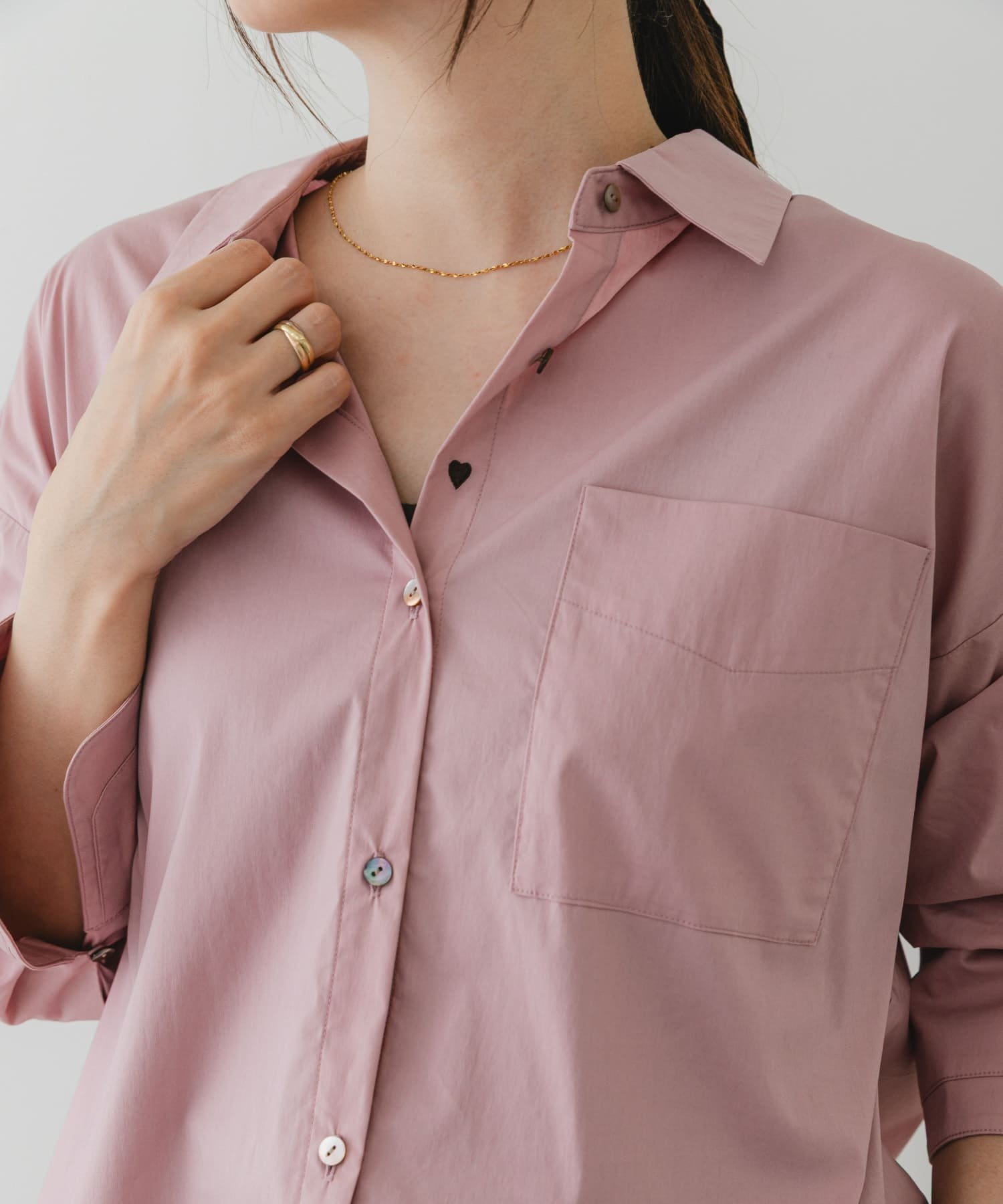 【アーバンリサーチ ロッソ/URBAN RESEARCH ROSSO】のF by ROSSO イージーケアオーバーシャツ インテリア・キッズ・メンズ・レディースファッション・服の通販 founy(ファニー) 　ファッション　Fashion　レディースファッション　Fashion for Women　トップス・カットソー　Cut & Sew Tops　シャツ・ブラウス・オフィスカジュアル　Elegant Blouses & Button-Ups　2025年　2025　2025-2026秋冬・A/W　Autumn/Winter 2025–26 AW25–26　冬　Winter / This Winter　カフス　Cuff Design　ストレッチ　Stretch, Stretchy Fabric　リラックス　Relax, Relaxed Fit　エレガント 上品　Elegant　A/W・秋冬　Autumn/Winter　PINK|ID: prp329100004756224 ipo3291000000034580485