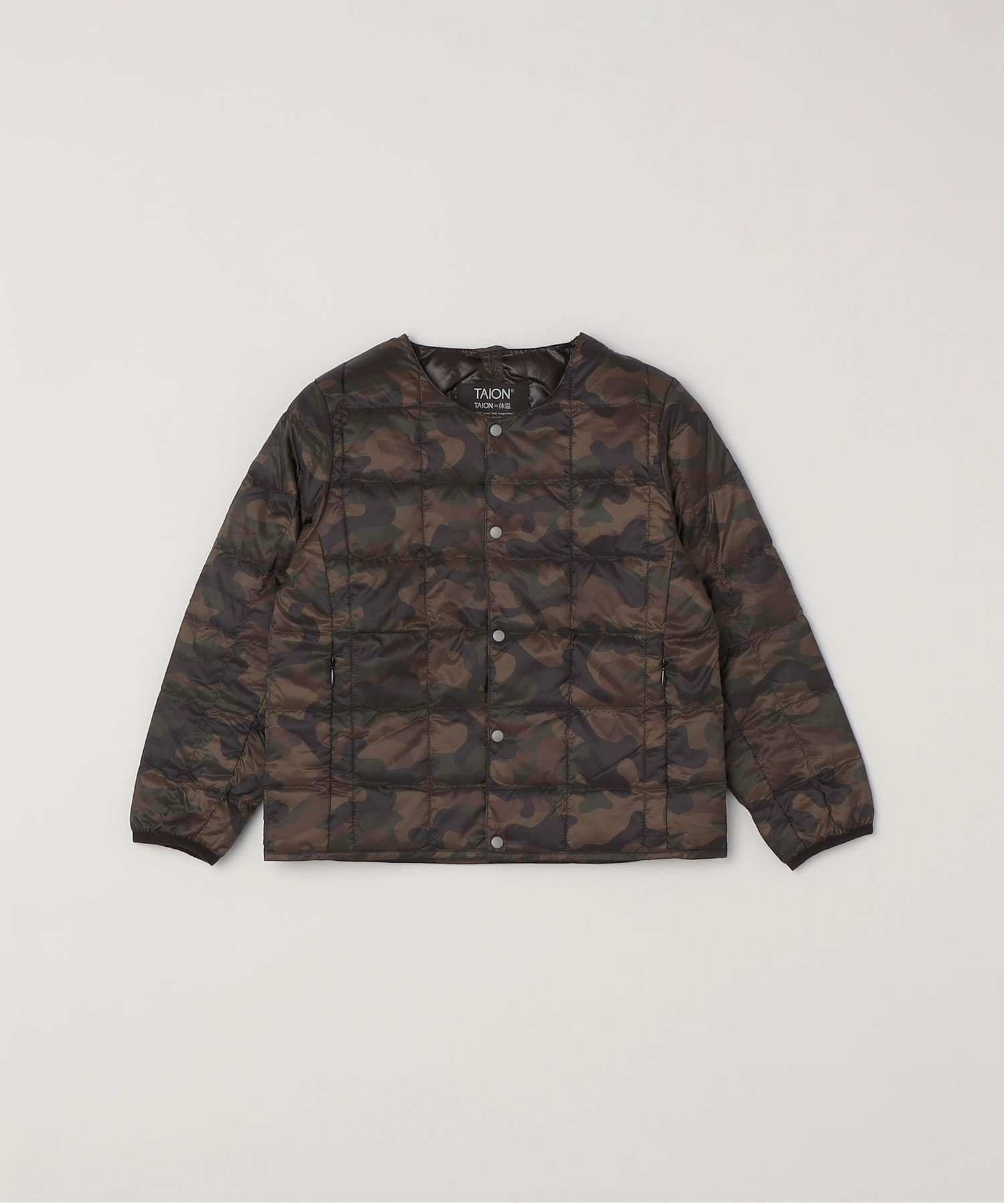 【シップス/SHIPS / KIDS】のTAION クルーネック ボタン ダウン カーディガン インテリア・キッズ・メンズ・レディースファッション・服の通販 founy(ファニー) 　ファッション　Fashion　キッズファッション　Fashion for Kids　インナー　Innerwear　カーディガン　Cardigan, Knitwear　タフタ　Taffeta, Structured Fabric　ダウン　Down, Puffer　パーカー　Hoodie, Parka　定番　Standard, Basic Item　軽量　Lightweight, Ultra Light　ダークオリーブ|ID: prp329100004756265 ipo3291000000034592621