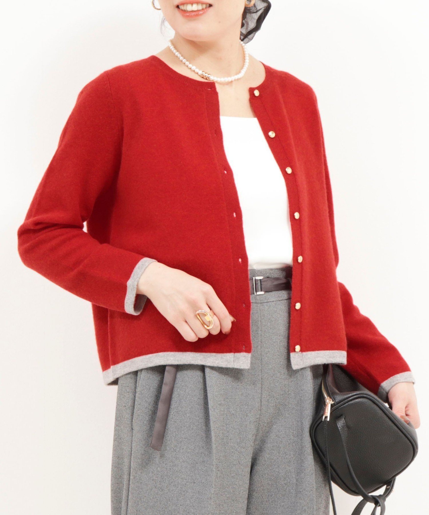 【ノーリーズ/NOLLEY'S】のカシミヤ100 配色クルーネックカーディガン インテリア・キッズ・メンズ・レディースファッション・服の通販 founy(ファニー) 　ファッション　Fashion　レディースファッション　Fashion for Women　トップス・カットソー　Cut & Sew Tops　カーディガン・羽織り　Layered Style Cardigans　チェック　Check, Plaid, Tartan　人気　Popular, Best Seller　長袖　Long Sleeve, Full Sleeve　ベーシック　Basic, Essential　メタル　Metal, Metal Parts　ラベンダー　Lavender　おすすめ　Recommended / Our Picks　エレガント 上品　Elegant　2025年　2025　2025-2026秋冬・A/W　Autumn/Winter 2025–26 AW25–26　レッド|ID: prp329100004756296 ipo3291000000035040569