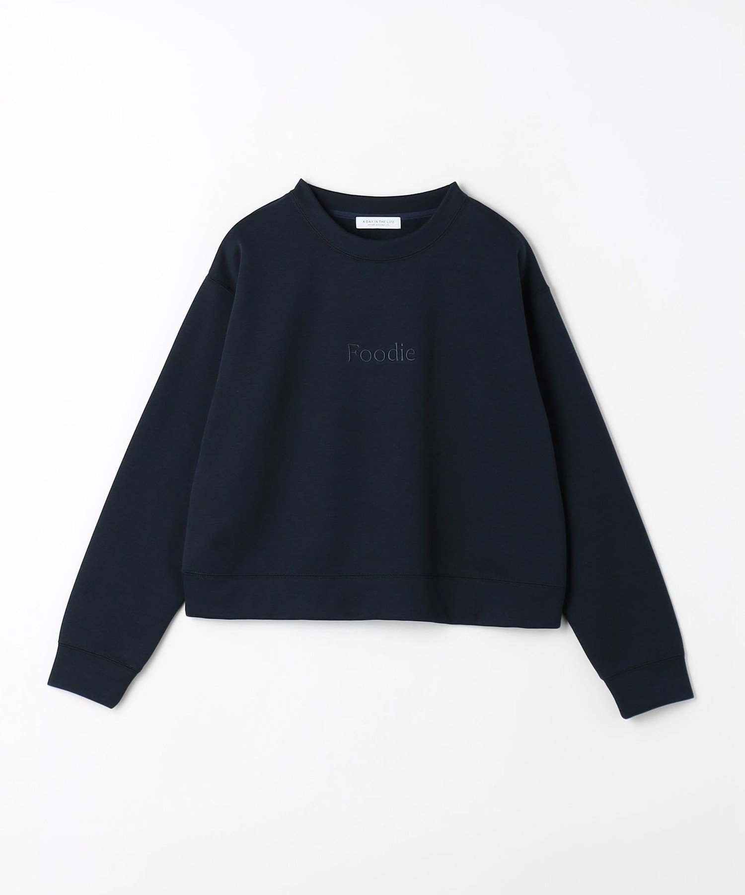 【ユナイテッドアローズ/UNITED ARROWS】のダンボール エンブロイダリー スウェット A DAY IN THE LIFE インテリア・キッズ・メンズ・レディースファッション・服の通販 founy(ファニー) 　ファッション　Fashion　レディースファッション　Fashion for Women　トップス・カットソー　Cut & Sew Tops　レディースパーカー・カジュアルフーディー　Casual Hoodies & Sweatshirts　スウェット・クルーネックトップス　Sweatshirts & Crewnecks / Relaxed Fit Sweat Tops　エンブロイダリー　Embroidery Design　秋　Autumn　カットソー　Cut and Sewn Top　シンプル　Simple, Minimal　スウェット / スエット　Sweatshirt, Sweatwear　デニム　Denim, Jeans Material　なめらか　Smooth, Silky Texture　バランス　Balance, Style Balance　ロング　Long, Long-Length　冬　Winter / This Winter　おすすめ　Recommended / Our Picks　NAVY|ID: prp329100004756460 ipo3291000000034407786