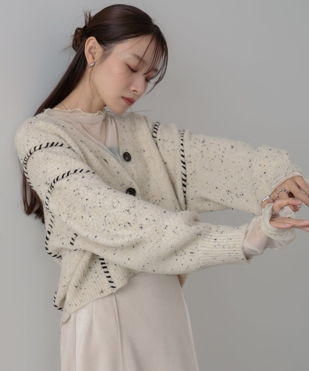 【バブ ブージュルード/Bab Bou Jeloud】のチョコチップショートニットカーディガン インテリア・キッズ・メンズ・レディースファッション・服の通販 founy(ファニー) 　ファッション　Fashion　レディースファッション　Fashion for Women　トップス・カットソー　Cut & Sew Tops　ニット　Knit Tops & Sweaters　カーディガン・羽織り　Layered Style Cardigans　カーディガン　Cardigan, Knitwear　ショート　Short, Short Length　シンプル　Simple, Minimal　スマート　Smart, Elegant　チェック　Check, Plaid, Tartan　ネップ　Nepp, Slub Yarn　人気　Popular, Best Seller　防寒　Cold Protection, Winter-Ready　再入荷　Restock / Back in Stock　BEIGE|ID: prp329100004756466 ipo3291000000034482363