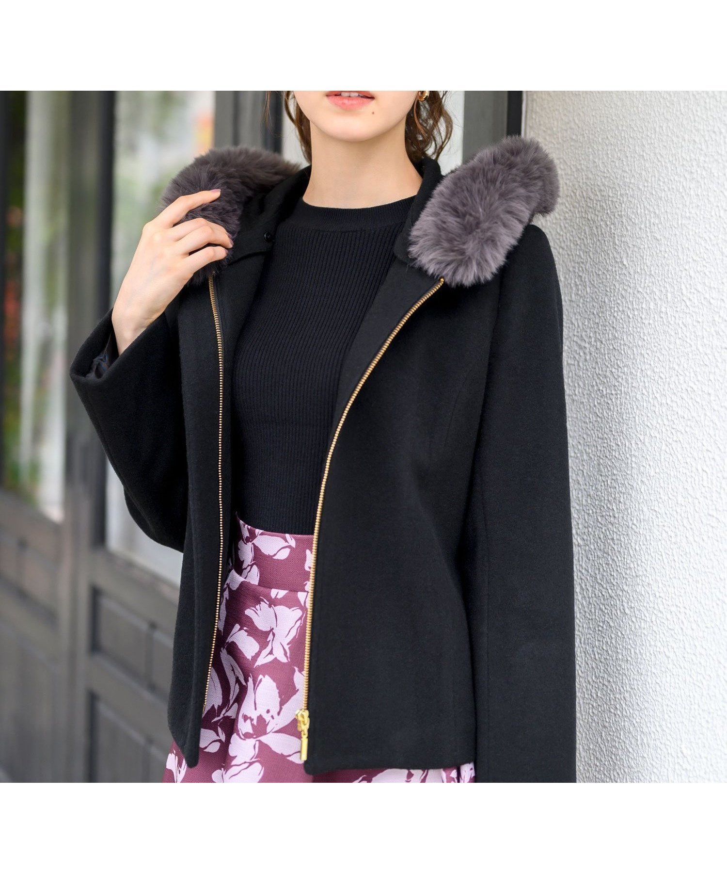 【ミッシュマッシュ/MISCH MASCH】の美シルエットで大人気!フードファー付きショートコート インテリア・キッズ・メンズ・レディースファッション・服の通販 founy(ファニー) 　ファッション　Fashion　レディースファッション　Fashion for Women　アウター　Coat / Outerwear Collection　コート・ロングコート・ピーコート　Long Coats, Peacoats & More　2024年　2024　2024-2025秋冬・A/W　Autumn/Winter 2024–25 AW24–25　コンパクト　Compact, Small Size　ショート　Short, Short Length　ベーシック　Basic, Essential　A/W・秋冬　Autumn/Winter　ブラック|ID: prp329100004756959 ipo3291000000034508548