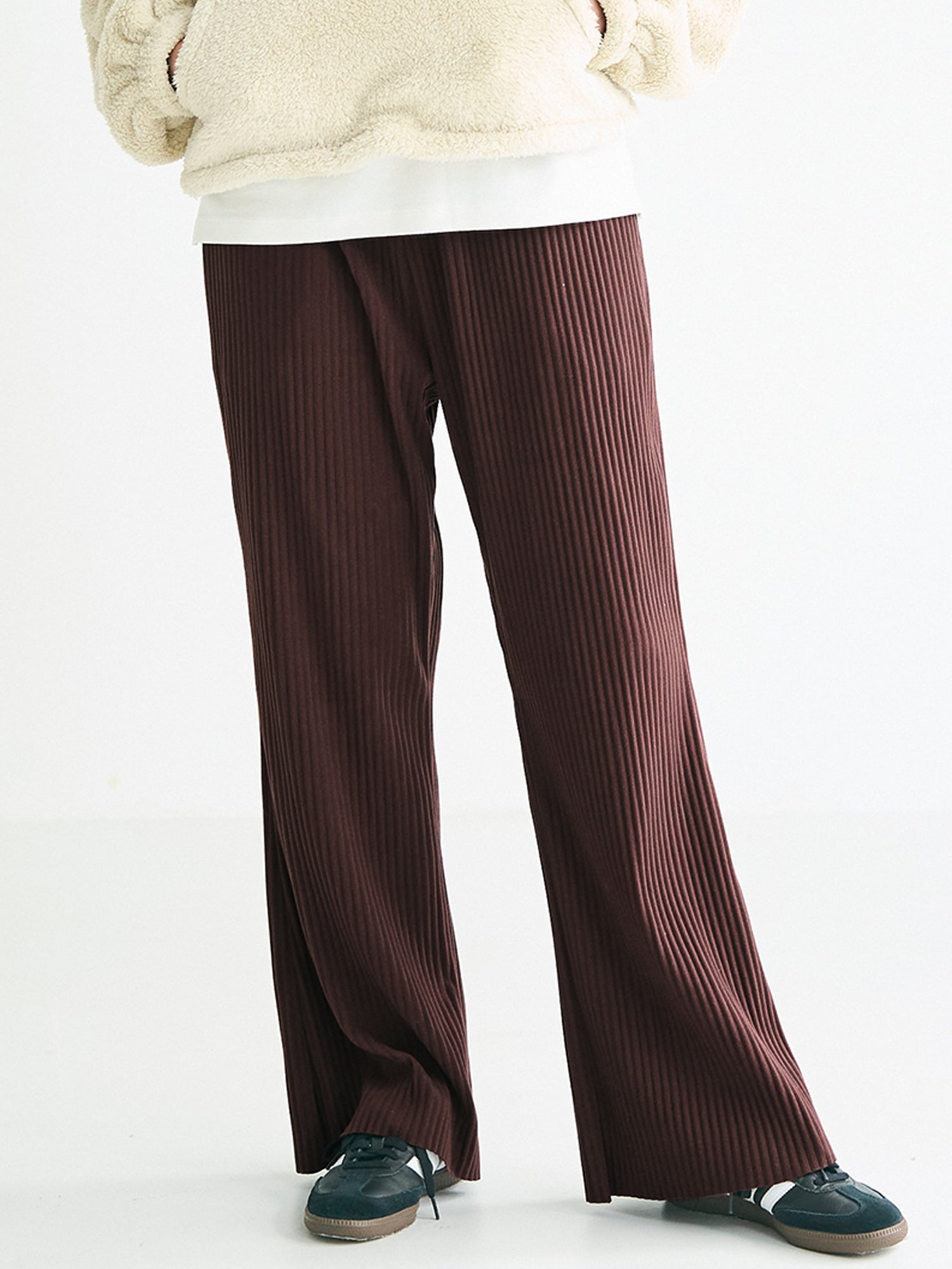 【コカ/COCA】の【新色追加】スムースリブパンツ インテリア・キッズ・メンズ・レディースファッション・服の通販 founy(ファニー) 　ファッション　Fashion　レディースファッション　Fashion for Women　パンツ　Pants & Trousers　シンプル　Simple, Minimal　スウェット / スエット　Sweatshirt, Sweatwear　フレア　Flare, Flared　プリーツ　Pleats, Pleated　ベーシック　Basic, Essential　ボトム　Bottoms, Lower Wear　ポケット　Pocket, Pocket Detail　無地　Plain, Solid Color　リラックス　Relax, Relaxed Fit　ロング　Long, Long-Length　おすすめ　Recommended / Our Picks　2025年　2025　2025-2026秋冬・A/W　Autumn/Winter 2025–26 AW25–26　Brown|ID: prp329100004757029 ipo3291000000034507486