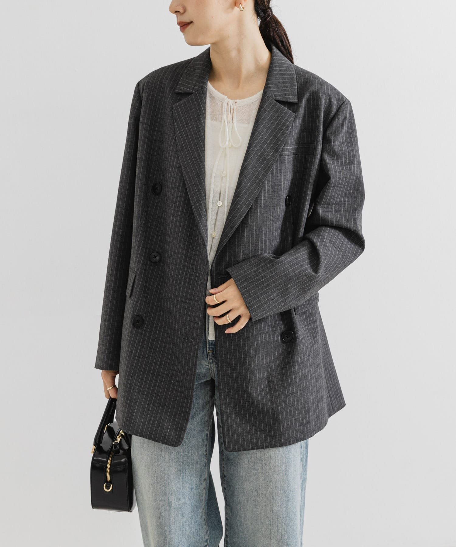 【アーバンリサーチ/URBAN RESEARCH】のウールブレンドテーラードジャケット インテリア・キッズ・メンズ・レディースファッション・服の通販 founy(ファニー) 　ファッション　Fashion　レディースファッション　Fashion for Women　アウター　Coat / Outerwear Collection　レディースジャケット・軽アウター　Jackets　テーラードジャケット / 通勤・きれいめスタイル　Tailored Jackets & Blazers　2025年　2025　2025-2026秋冬・A/W　Autumn/Winter 2025–26 AW25–26　冬　Winter / This Winter　おすすめ　Recommended / Our Picks　キュプラ　Cupro, Eco Fabric　ストール　Stole, Wrap　セットアップ　Set-Up, Coordinated Outfit　ダブル　Double, Double-Breasted　ブラウジング　Blouson Silhouette, Cinched Waist　ブローチ　Brooch, Pin Brooch　エレガント 上品　Elegant　A/W・秋冬　Autumn/Winter　GRY STRIPE|ID: prp329100004757314 ipo3291000000034497331