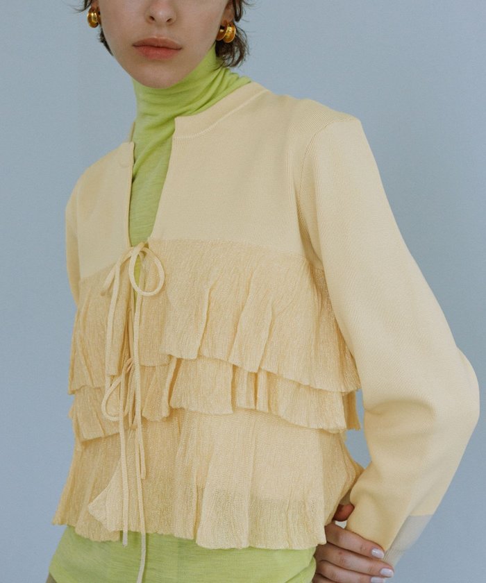 【アダム エ ロペ/ADAM ET ROPE'】の【サステナブル】フリルカーディガン インテリア・キッズ・メンズ・レディースファッション・服の通販 founy(ファニー) https://founy.com/ ファッション Fashion レディースファッション Fashion for Women トップス・カットソー Cut & Sew Tops カーディガン・羽織り Layered Style Cardigans カーディガン Cardigan, Knitwear コンパクト Compact, Small Size シルバー Silver, Metallic Silver デニム Denim, Jeans Material 定番 Standard, Basic Item 人気 Popular, Best Seller フェミニン Feminine, Girly フリル Frill, Ruffle ボトム Bottoms, Lower Wear ポケット Pocket, Pocket Detail ランダム Random, Irregular おすすめ Recommended / Our Picks 2025年 2025 2025-2026秋冬・A/W Autumn/Winter 2025–26 AW25–26 |ID: prp329100004757351 ipo3291000000034831548