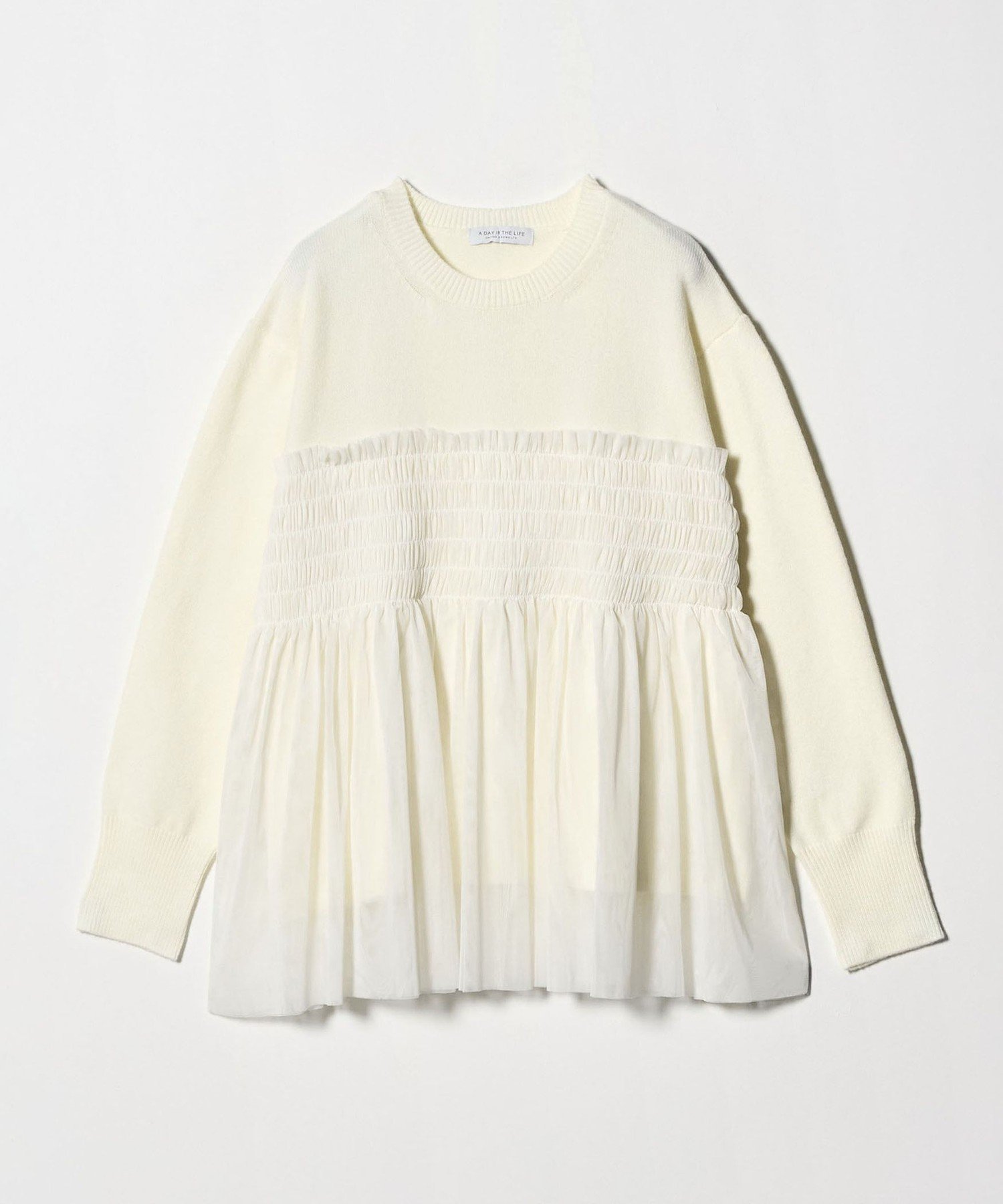 【ユナイテッドアローズ/UNITED ARROWS】のチュールビスチェ フェイクレイヤード ニット A DAY IN THE LIFE インテリア・キッズ・メンズ・レディースファッション・服の通販 founy(ファニー) 　ファッション　Fashion　レディースファッション　Fashion for Women　トップス・カットソー　Cut & Sew Tops　ニット　Knit Tops & Sweaters　ビスチェ　Bustiers & Corset Tops / Layered Bustier Style　アクセサリー　Fashion Accessories　シンプル　Simple, Minimal　スラックス　Slacks, Dress Pants　チュール　Tulip, Tulip Motif　デニム　Denim, Jeans Material　トレンド　Trend, Trending Now　ネックレス　Necklace, Pendant Necklace　バランス　Balance, Style Balance　パール　Pearl, Pearl Accent　ビスチェ　Bustier, Corset Top　フェミニン　Feminine, Girly　ボトム　Bottoms, Lower Wear　ミックス　Mix, Mixed Style　アウトレット　Outlet / Clearance　おすすめ　Recommended / Our Picks　ビジネス 仕事 通勤　Business / Work / Commuting　OFF WHITE|ID: prp329100004757557 ipo3291000000034730566