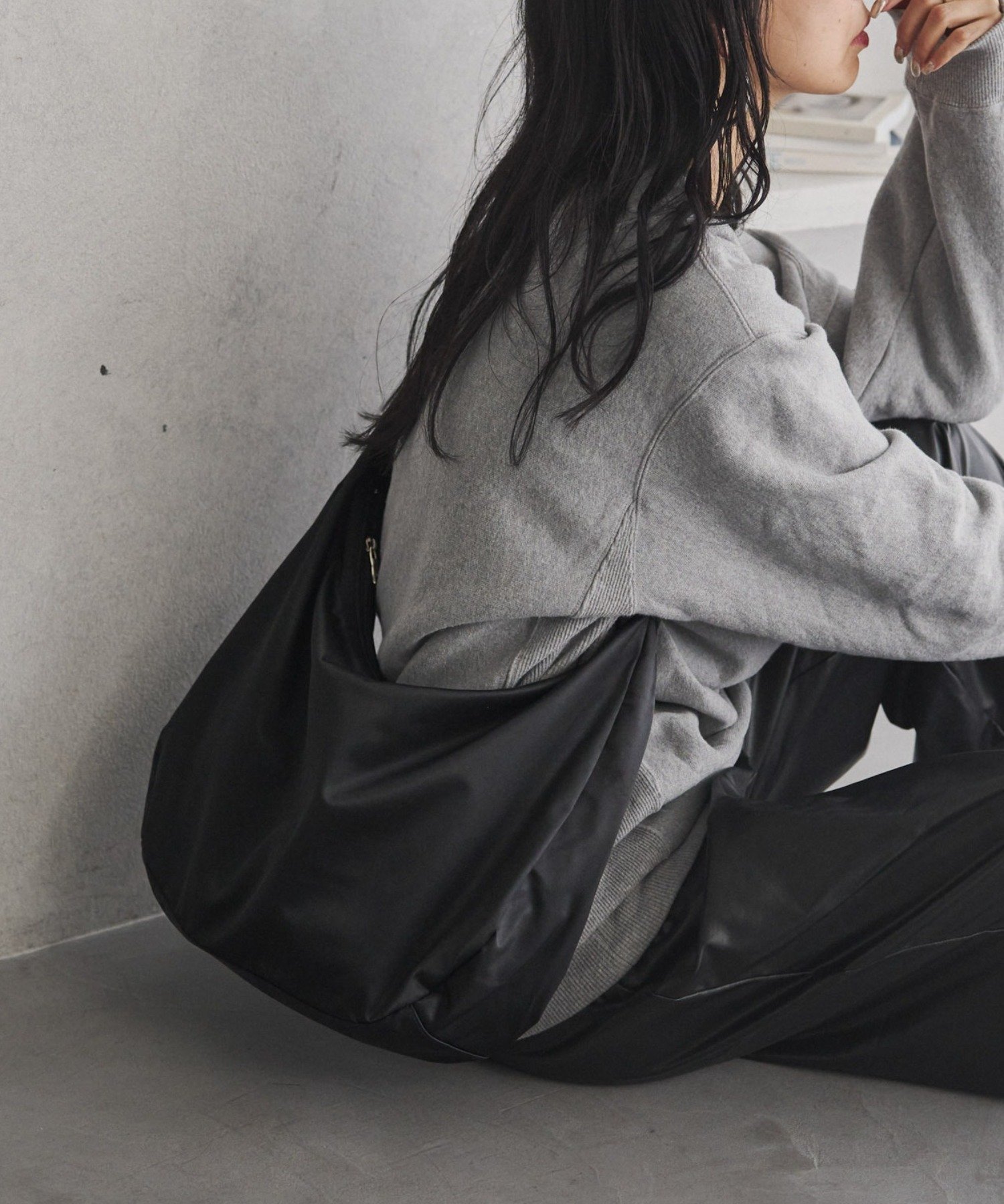 【ラシット/russet】のクラウズナイロンラウンドビッグショルダーバッグ 人気、トレンドファッション・服の通販 founy(ファニー) ファッション Fashion レディースファッション Fashion for Women バッグ Bags 軽量 Lightweight, Ultra Light ショルダー Shoulder, Shoulder Strap シルバー Silver, Metallic Silver シンプル Simple, Minimal トレンド Trend, Trending Now 人気 Popular, Best Seller ハーフ Half, Half-Length フォルム Silhouette, Form ベーシック Basic, Essential ポケット Pocket, Pocket Detail ラウンド Round, Round Neck 日本製 Made In Japan エレガント 上品 Elegant ビジネス 仕事 通勤 Business / Work / Commuting other-1|ID: prp329100004757672 ipo3291000000034622837