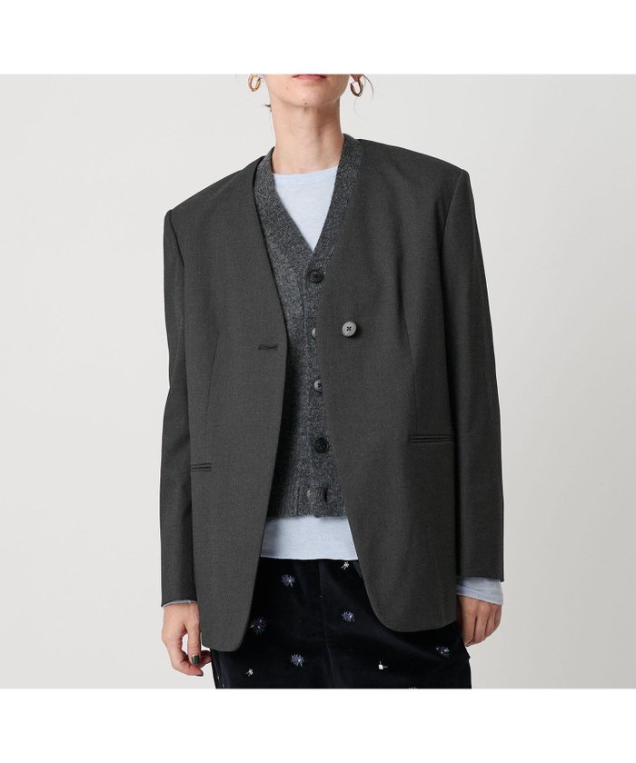 【ビューティ&ユース ユナイテッドアローズ/BEAUTY&YOUTH / UNITED ARROWS】のポリエステルレーヨン ノーカラー1ボタンジャケット インテリア・キッズ・メンズ・レディースファッション・服の通販 founy(ファニー) https://founy.com/ ファッション Fashion レディースファッション Fashion for Women アウター Coat / Outerwear Collection レディースジャケット・軽アウター Jackets 秋 Autumn ジャケット Jacket, Outerwear センター Center, Center Line ボトム Bottoms, Lower Wear おすすめ Recommended / Our Picks |ID: prp329100004758140 ipo3291000000034507630