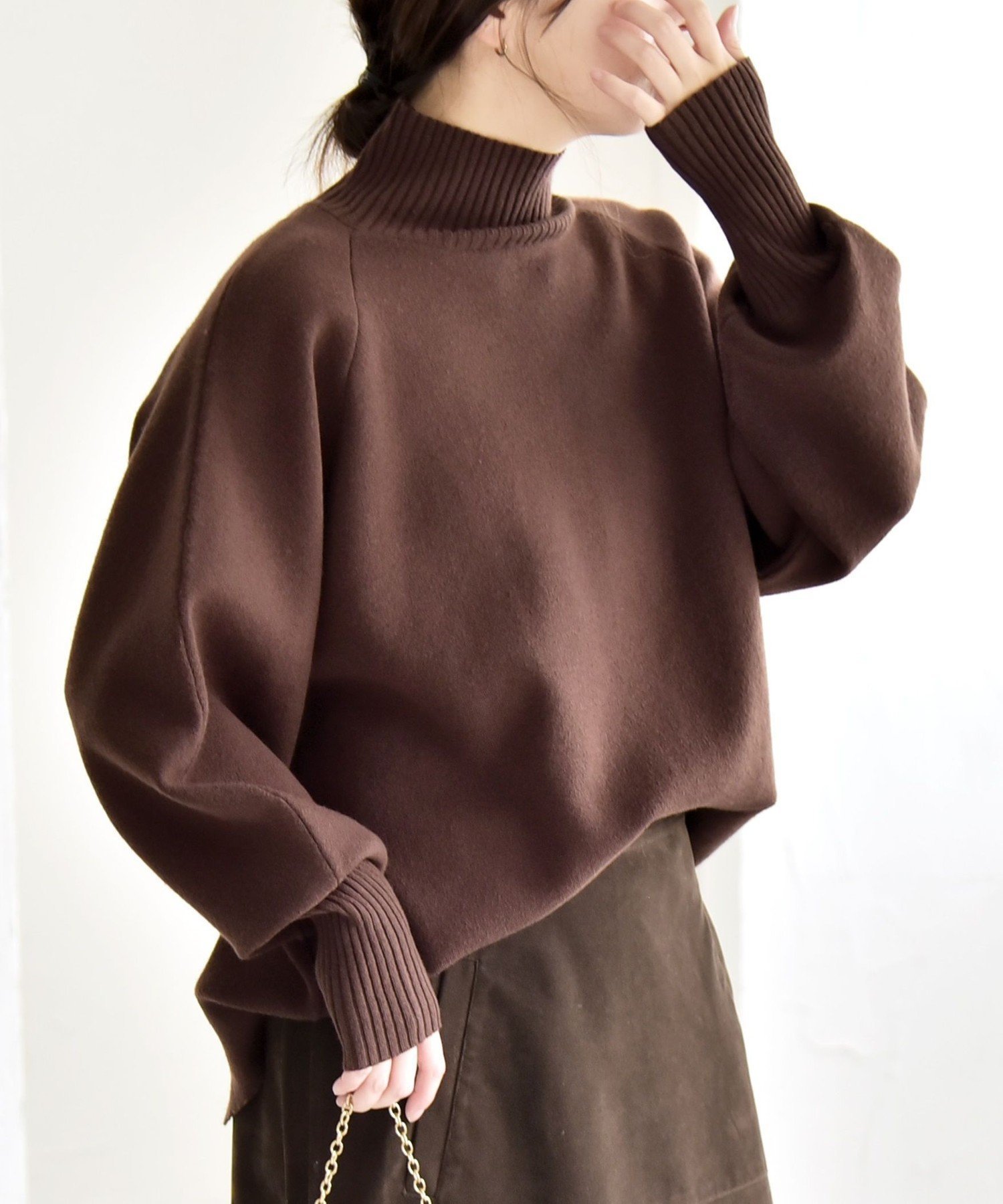 【シップス フォー ウィメン/SHIPS】のquaranciel 洗濯機可能 タートルネック ラグラン ロングリブ ニット プルオーバー インテリア・キッズ・メンズ・レディースファッション・服の通販 founy(ファニー) ファッション Fashion レディースファッション Fashion for Women トップス・カットソー Cut & Sew Tops ニット Knit Tops & Sweaters カジュアルプルオーバー・ニットトップス Pullovers & Knit Tops / Casual Pullovers タートルネック・ハイネックトップス Turtlenecks & High-Neck Tops 洗える Machine Washable コンパクト Compact, Small Size シンプル Simple, Minimal スラックス Slacks, Dress Pants スリット Slit, Slit Detail スリーブ Sleeve, Long Sleeve / Short Sleeve タートル Turtleneck, Turtle Collar タートルネック Turtleneck, High Neck ハイネック High Neck, Mock Neck バランス Balance, Style Balance フィット Fit, Slim Fit ボトム Bottoms, Lower Wear ミラノリブ Milano Rib, Milano Stitch ワイド Wide, Wide Fit ビジネス 仕事 通勤 Business / Work / Commuting 2025年 2025 2025-2026秋冬・A/W Autumn/Winter 2025–26 AW25–26 ブラウン|ID: prp329100004758143 ipo3291000000034788942