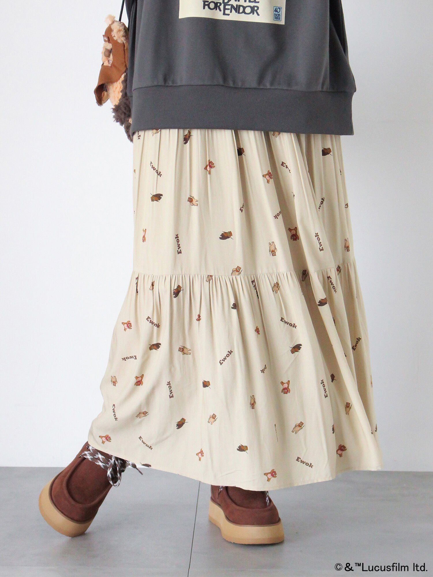 【エヘカソポ/ehka sopo】のSTARWARS/総柄スカート インテリア・キッズ・メンズ・レディースファッション・服の通販 founy(ファニー) 　ファッション　Fashion　レディースファッション　Fashion for Women　スカート　Skirts　とろみ　Fluid, Flowy Fabric　イラスト　Illustration　ベージュ|ID: prp329100004758277 ipo3291000000034578016