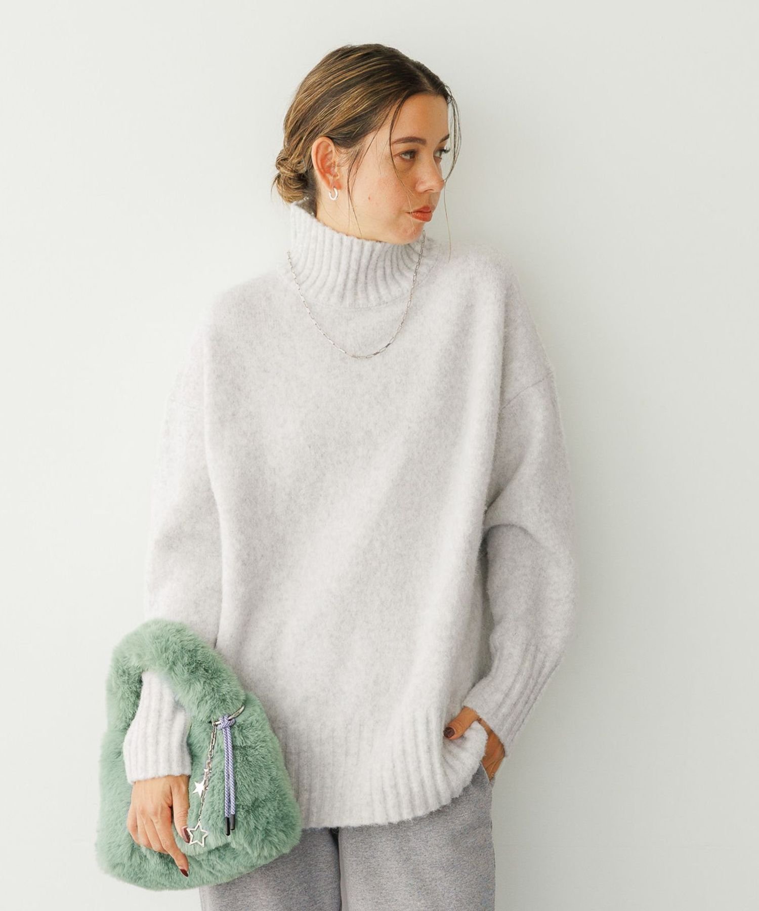 【ベイフロー/BAYFLOW】のふっくら軽くあったか ブークレタートルニットプルオーバー インテリア・キッズ・メンズ・レディースファッション・服の通販 founy(ファニー)  ファッション Fashion レディースファッション Fashion for Women トップス・カットソー Cut & Sew Tops ニット Knit Tops & Sweaters カジュアルプルオーバー・ニットトップス Pullovers & Knit Tops / Casual Pullovers おすすめ Recommended / Our Picks シンプル Simple, Minimal デニム Denim, Jeans Material ライトグレー12|ID: prp329100004758551 ipo3291000000034430100