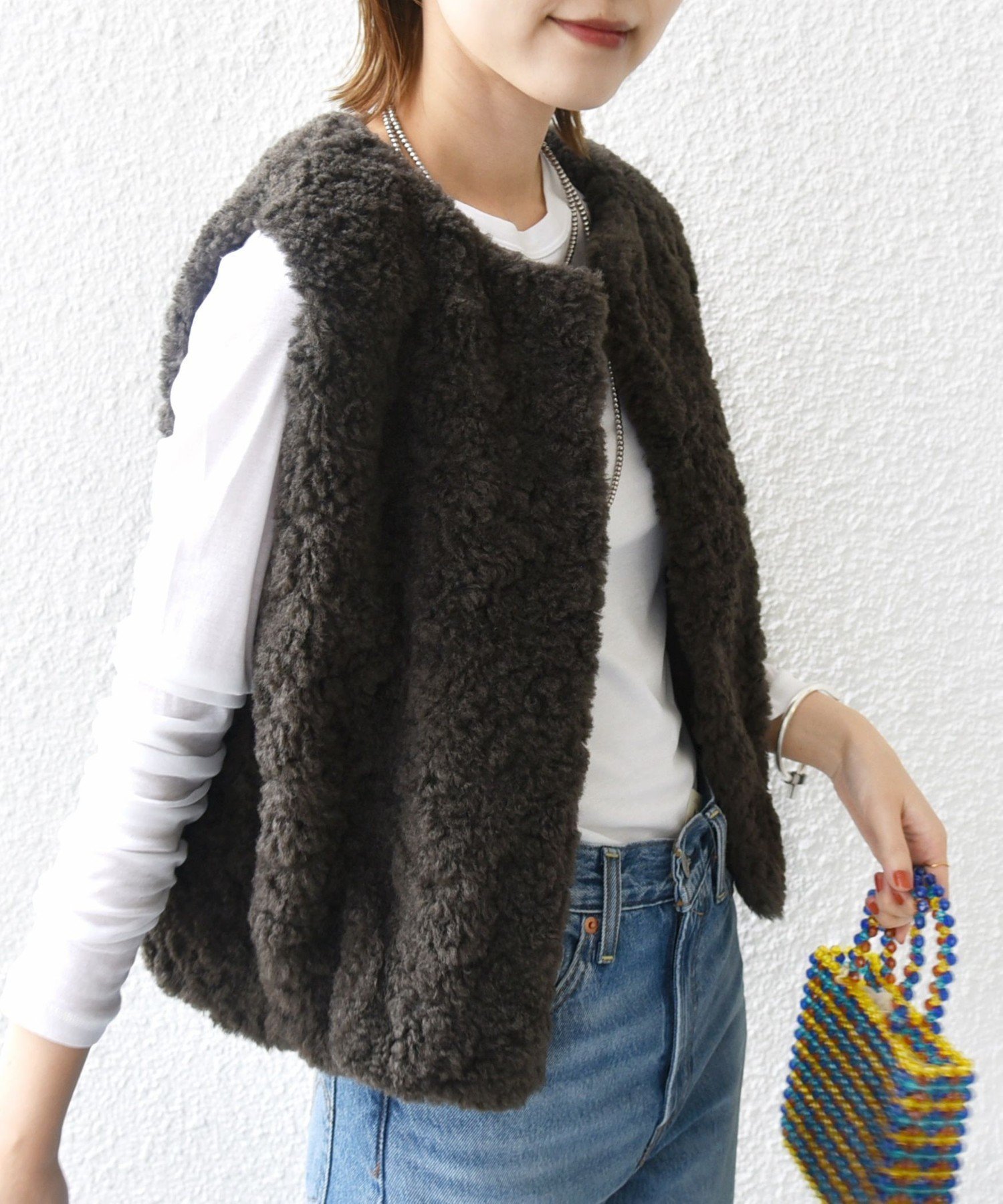 【シップス フォー ウィメン/SHIPS】のランダム ファー ショート ジレ インテリア・キッズ・メンズ・レディースファッション・服の通販 founy(ファニー) ファッション Fashion レディースファッション Fashion for Women アウター Coat / Outerwear Collection トップス・カットソー Cut & Sew Tops ベスト&ジレ / 重ね着スタイル Vests & Gilets 今季 This Season, Current Season ショート Short, Short Length ダウン Down, Puffer 人気 Popular, Best Seller フェミニン Feminine, Girly ベスト Vest, Waistcoat ポケット Pocket, Pocket Detail ランダム Random, Irregular リュクス Luxury, Elegant, High-End, Chic 夏 Summer 2025年 2025 2025-2026秋冬・A/W Autumn/Winter 2025–26 AW25–26 ブラウン系|ID: prp329100004758576 ipo3291000000035122126