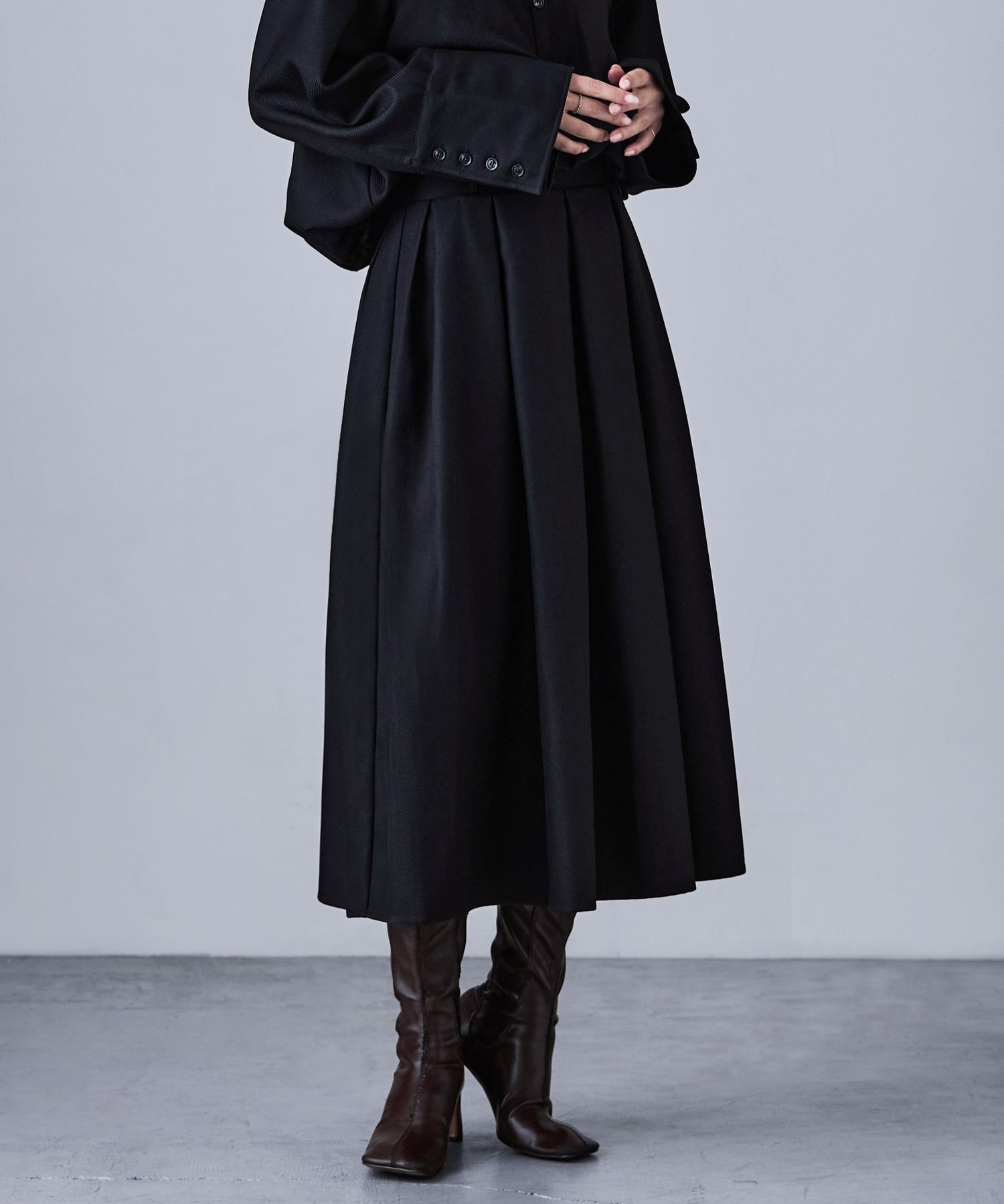 【ビーフラット/bflat】のヘザーツイルタックスカート インテリア・キッズ・メンズ・レディースファッション・服の通販 founy(ファニー) 　ファッション　Fashion　レディースファッション　Fashion for Women　スカート　Skirts　クラシカル　Classical, Vintage-Inspired　セットアップ　Set-Up, Coordinated Outfit　ツイル　Twist, Twisted Detail　トレンド　Trend, Trending Now　フレア　Flare, Flared　ポケット　Pocket, Pocket Detail　ブラック|ID: prp329100004759231 ipo3291000000034598016