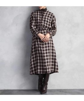 【ミッシェルクラン/MICHEL KLEIN】のバンドカラーチェックシャツワンピース 人気、トレンドファッション・服の通販 founy(ファニー) ファッション Fashion レディースファッション Fashion for Women ワンピース Dresses シャツワンピース / 1枚で着映えコーデ Shirt Dresses インナー Innerwear 春 Spring 洗える Machine Washable 秋 Autumn キュプラ Cupro, Eco Fabric シンプル Simple, Minimal スタイリッシュ Stylish, Fashionable タイツ Tights, Legwear ダウン Down, Puffer チェック Check, Plaid, Tartan トレンド Trend, Trending Now バランス Balance, Style Balance ベーシック Basic, Essential ペチコート Petticoat, Underskirt ポケット Pocket, Pocket Detail 羽織 Haori, Light Jacket メタル Metal, Metal Parts 冬 Winter / This Winter 再入荷 Restock / Back in Stock おすすめ Recommended / Our Picks 夏 Summer |ID:prp329100004759285