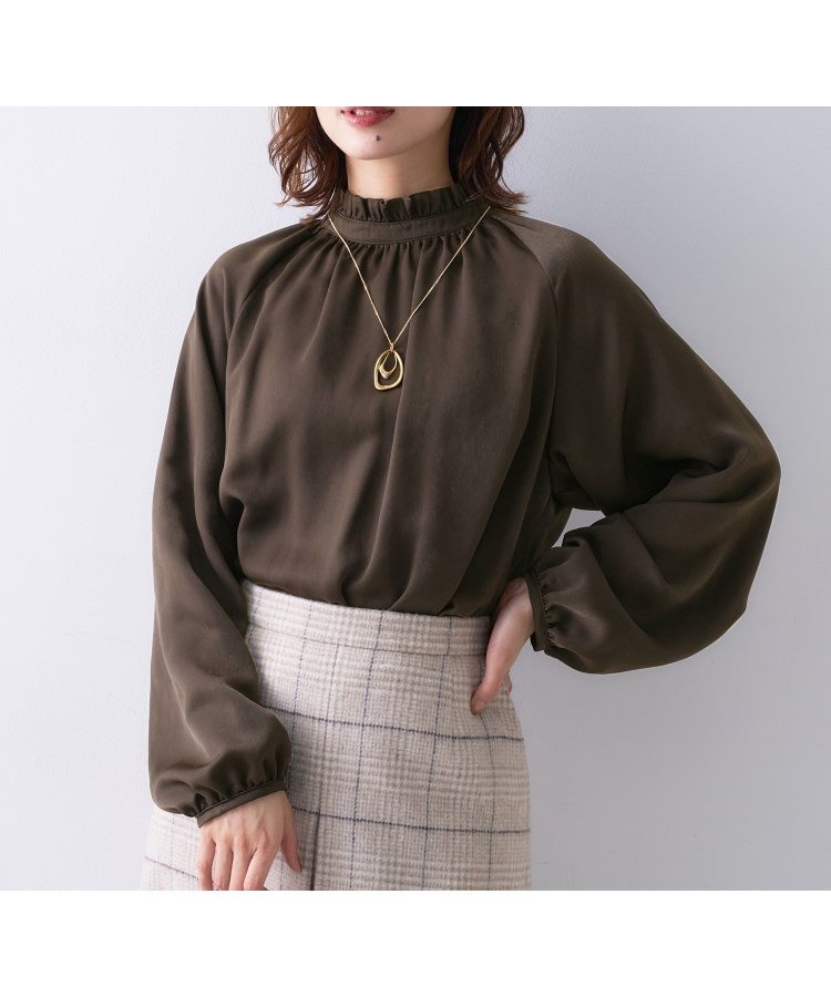 【アンタイトル/UNTITLED】のスタンドフリルネック ブラウス インテリア・キッズ・メンズ・レディースファッション・服の通販 founy(ファニー) 　ファッション　Fashion　レディースファッション　Fashion for Women　トップス・カットソー　Cut & Sew Tops　シャツ・ブラウス・オフィスカジュアル　Elegant Blouses & Button-Ups　おすすめ　Recommended / Our Picks　インナー　Innerwear　エレガント 上品　Elegant　ジャケット　Jacket, Outerwear　スマート　Smart, Elegant　デニム　Denim, Jeans Material　パウダー　Powder, Soft Tone　フェミニン　Feminine, Girly　ワイド　Wide, Wide Fit　A/W・秋冬　Autumn/Winter　ブラウン|ID: prp329100004759395 ipo3291000000034438196