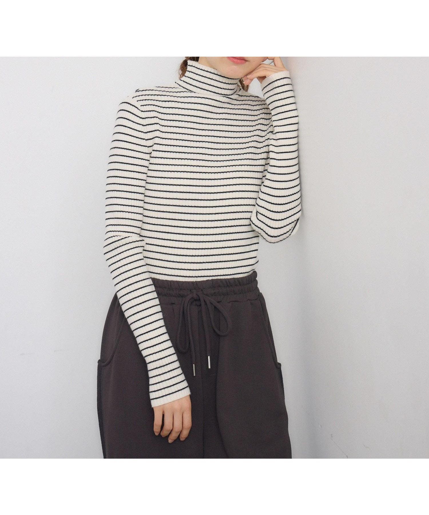 【レトロガール/RETRO GIRL】の【WEB限定カラー追加】リブハイネックニット インテリア・キッズ・メンズ・レディースファッション・服の通販 founy(ファニー) 　ファッション　Fashion　レディースファッション　Fashion for Women　トップス・カットソー　Cut & Sew Tops　ニット　Knit Tops & Sweaters　おすすめ　Recommended / Our Picks　インナー　Innerwear　カラフル　Colorful Design　シンプル　Simple, Minimal　タートルネック　Turtleneck, High Neck　トレンド　Trend, Trending Now　ハイネック　High Neck, Mock Neck　プチプライス・低価格　Affordable / Budget Price　ベーシック　Basic, Essential　ボトム　Bottoms, Lower Wear　マフラー　Scarf, Muffler　リブニット　Rib Knit, Ribbed Knit　冬　Winter / This Winter　定番　Standard, Basic Item　ホワイト/柄|ID: prp329100004759406 ipo3291000000034438289