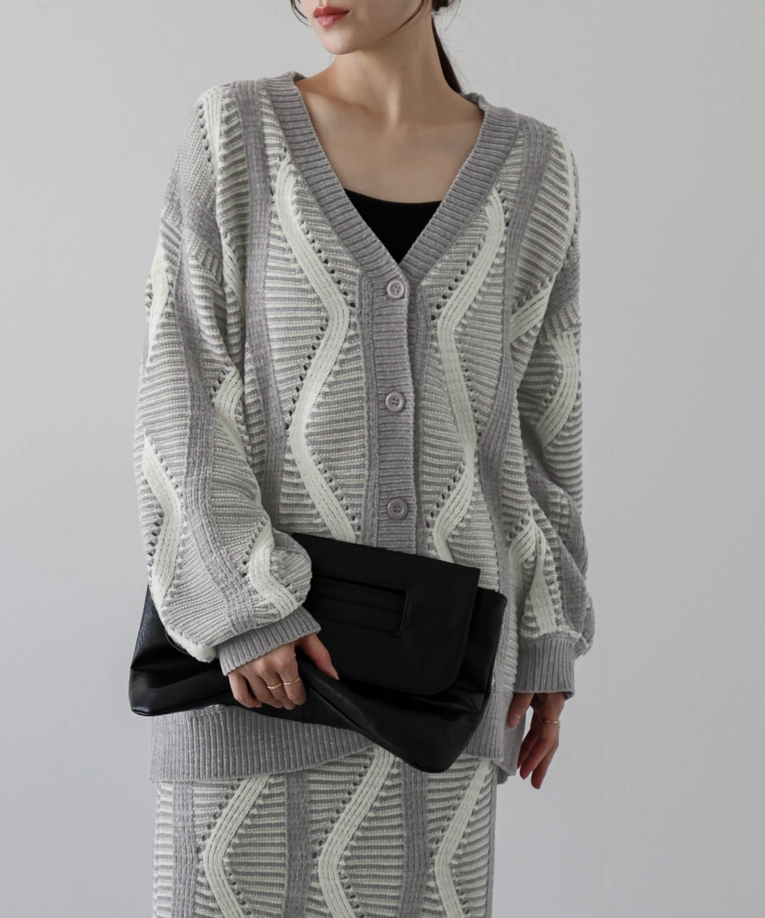 【ラジュール/Lajour】のモールニットカーディガン インテリア・キッズ・メンズ・レディースファッション・服の通販 founy(ファニー) 　ファッション　Fashion　レディースファッション　Fashion for Women　トップス・カットソー　Cut & Sew Tops　ニット　Knit Tops & Sweaters　カーディガン・羽織り　Layered Style Cardigans　おすすめ　Recommended / Our Picks　カーディガン　Cardigan, Knitwear　セットアップ　Set-Up, Coordinated Outfit　タイトスカート　Pencil Skirt, Tight Skirt　グレー|ID: prp329100004759432 ipo3291000000034438444