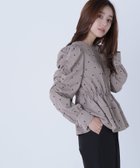 【ナチュラル ビューティー ベーシック/NATURAL BEAUTY BASIC】のフロッキードットペプラムブラウス 人気、トレンドファッション・服の通販 founy(ファニー) ファッション Fashion レディースファッション Fashion for Women トップス・カットソー Cut & Sew Tops シャツ・ブラウス・オフィスカジュアル Elegant Blouses & Button-Ups カフス Cuff Design ギャザー Gathered, Ruffled スリーブ Sleeve, Long Sleeve / Short Sleeve ペプラム Peplum, Flared Hem リボン Ribbon, Bow thumbnail ベージュ×ブラック2|ID: prp329100004759435 ipo3291000000034438487