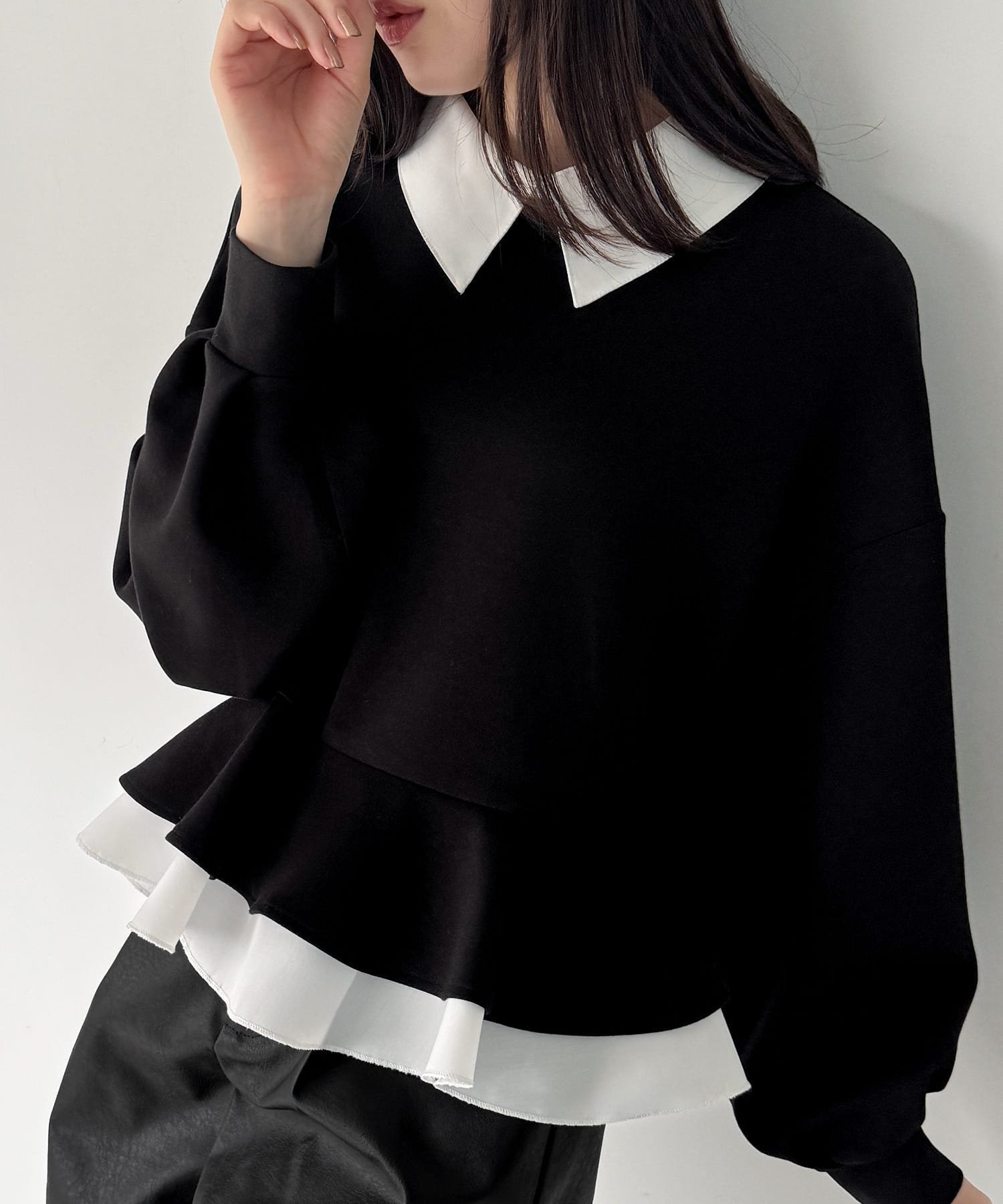 【ジュノア/JUNOAH】のフリルレイヤードスウェット インテリア・キッズ・メンズ・レディースファッション・服の通販 founy(ファニー) 　ファッション　Fashion　レディースファッション　Fashion for Women　トップス・カットソー　Cut & Sew Tops　レディースパーカー・カジュアルフーディー　Casual Hoodies & Sweatshirts　スウェット・クルーネックトップス　Sweatshirts & Crewnecks / Relaxed Fit Sweat Tops　ブラック|ID: prp329100004759478 ipo3291000000034482887