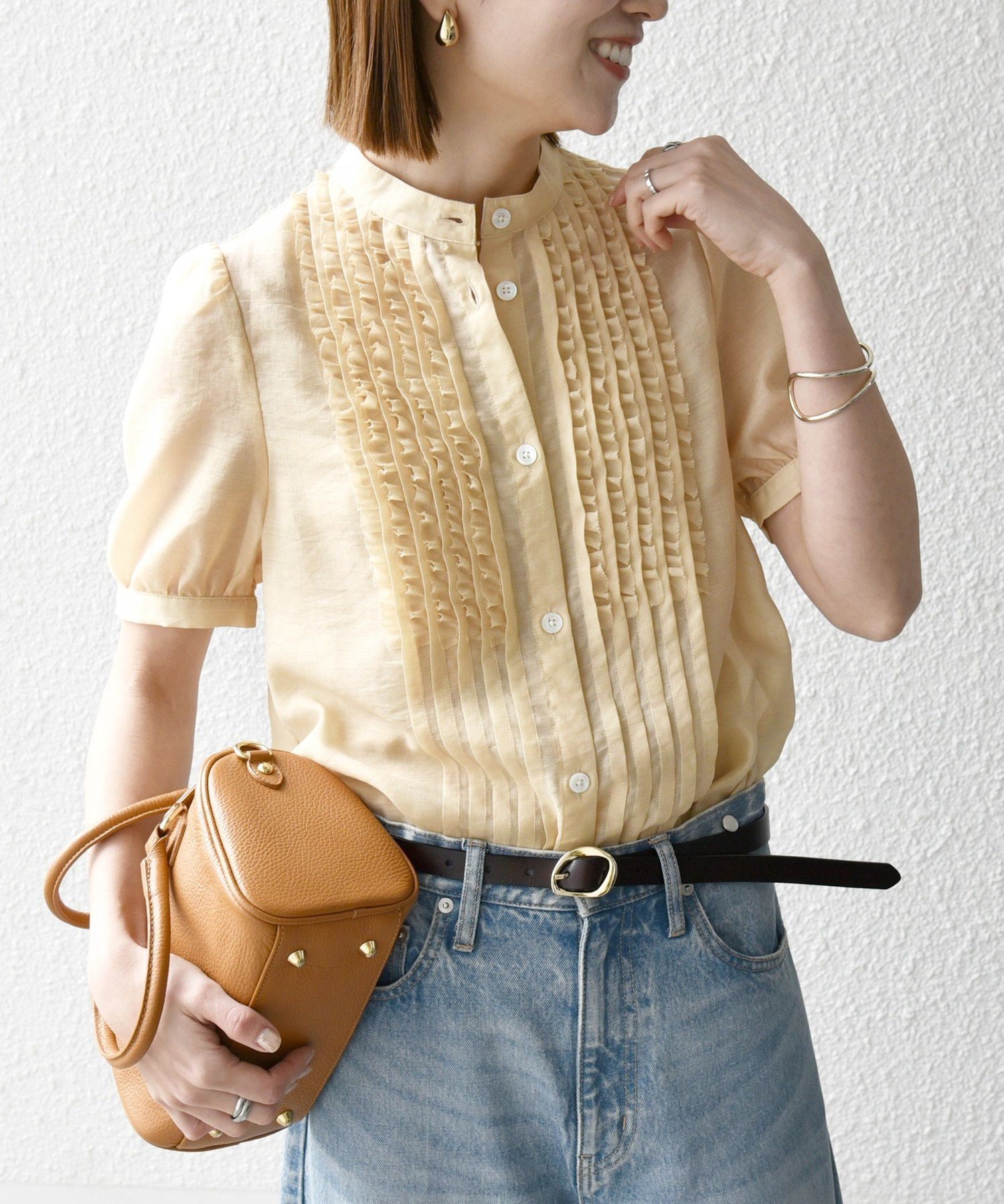 【シップス フォー ウィメン/SHIPS】のSHIPS any 手洗い可能 シアー フリル バンドカラー パフ シャツ ブラウス インテリア・キッズ・メンズ・レディースファッション・服の通販 founy(ファニー) 　ファッション　Fashion　レディースファッション　Fashion for Women　トップス・カットソー　Cut & Sew Tops　シャツ・ブラウス・オフィスカジュアル　Elegant Blouses & Button-Ups　インナー　Innerwear　オレンジ　Orange　洗える　Machine Washable　カーゴパンツ　Cargo Pants, Utility Pants　コンパクト　Compact, Small Size　シアー　Sheer, See-Through　シャイニー　Shiny, Glossy Finish　シンプル　Simple, Minimal　ジャケット　Jacket, Outerwear　スタンド　Stand Collar, Upright Stand　スラックス　Slacks, Dress Pants　タイトスカート　Pencil Skirt, Tight Skirt　デニム　Denim, Jeans Material　人気　Popular, Best Seller　フリル　Frill, Ruffle　フロント　Front, Front Design　ボトム　Bottoms, Lower Wear　半袖　Short Sleeve, Half Sleeve　ビジネス 仕事 通勤　Business / Work / Commuting　2025年　2025　2025春夏・S/S　Spring/Summer 2025 SS25　オレンジ|ID: prp329100004759480 ipo3291000000034438941