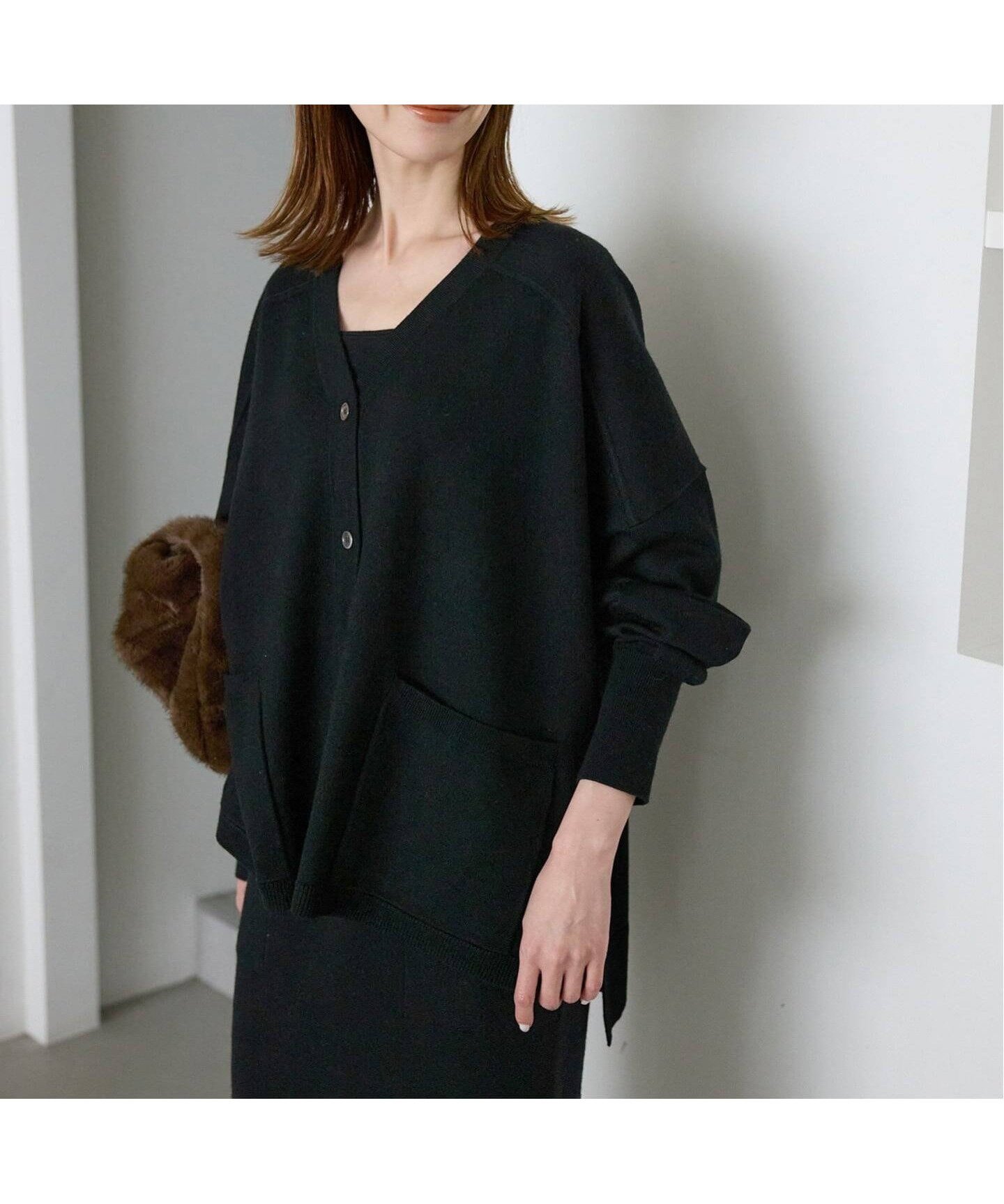 【スローブ イエナ/SLOBE IENA】の《WEB限定/追加2》ウォッシャブルワイドシルエットカーディガン インテリア・キッズ・メンズ・レディースファッション・服の通販 founy(ファニー) 　ファッション　Fashion　レディースファッション　Fashion for Women　トップス・カットソー　Cut & Sew Tops　カーディガン・羽織り　Layered Style Cardigans　ウォッシャブル　Machine Washable　カーディガン　Cardigan, Knitwear　スリット　Slit, Slit Detail　トレンド　Trend, Trending Now　定番　Standard, Basic Item　ポケット　Pocket, Pocket Detail　リラックス　Relax, Relaxed Fit　ワイド　Wide, Wide Fit　おすすめ　Recommended / Our Picks　2025年　2025　2025-2026秋冬・A/W　Autumn/Winter 2025–26 AW25–26　ブラック|ID: prp329100004759521 ipo3291000000034504011