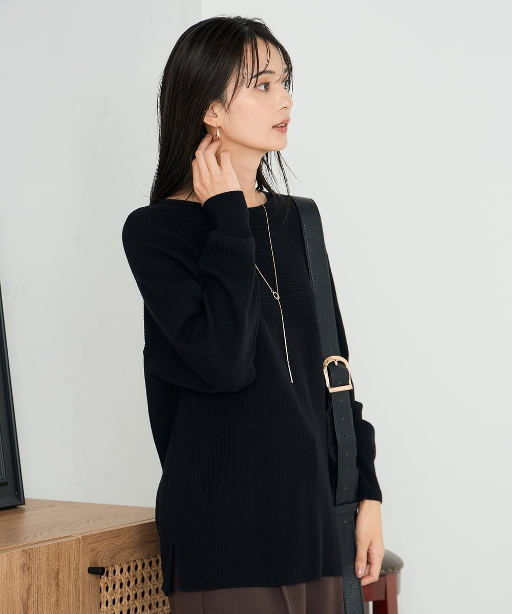 【アー ヴェー ヴェー/a.v.v】の【洗える】切替ボートネックチュニックニット インテリア・キッズ・メンズ・レディースファッション・服の通販 founy(ファニー) ファッション Fashion レディースファッション Fashion for Women トップス・カットソー Cut & Sew Tops ニット Knit Tops & Sweaters 春 Spring 洗える Machine Washable 秋 Autumn 切替 Switching, Contrast Panel スリット Slit, Slit Detail 定番 Standard, Basic Item なめらか Smooth, Silky Texture 冬 Winter / This Winter A/W・秋冬 Autumn/Winter 再入荷 Restock / Back in Stock おすすめ Recommended / Our Picks 夏 Summer ビジネス 仕事 通勤 Business / Work / Commuting ブラック|ID: prp329100004759546 ipo3291000000034660612