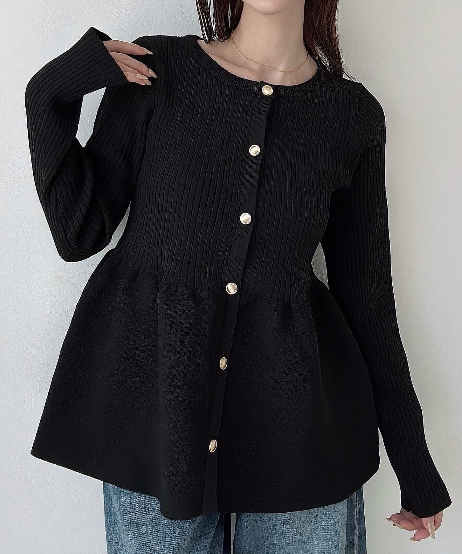 【ジュノア/JUNOAH】のMeiru ペプラムニットカーディガン インテリア・キッズ・メンズ・レディースファッション・服の通販 founy(ファニー) 　ファッション　Fashion　レディースファッション　Fashion for Women　トップス・カットソー　Cut & Sew Tops　ニット　Knit Tops & Sweaters　カーディガン・羽織り　Layered Style Cardigans　ブラック|ID: prp329100004759671 ipo3291000000034619121