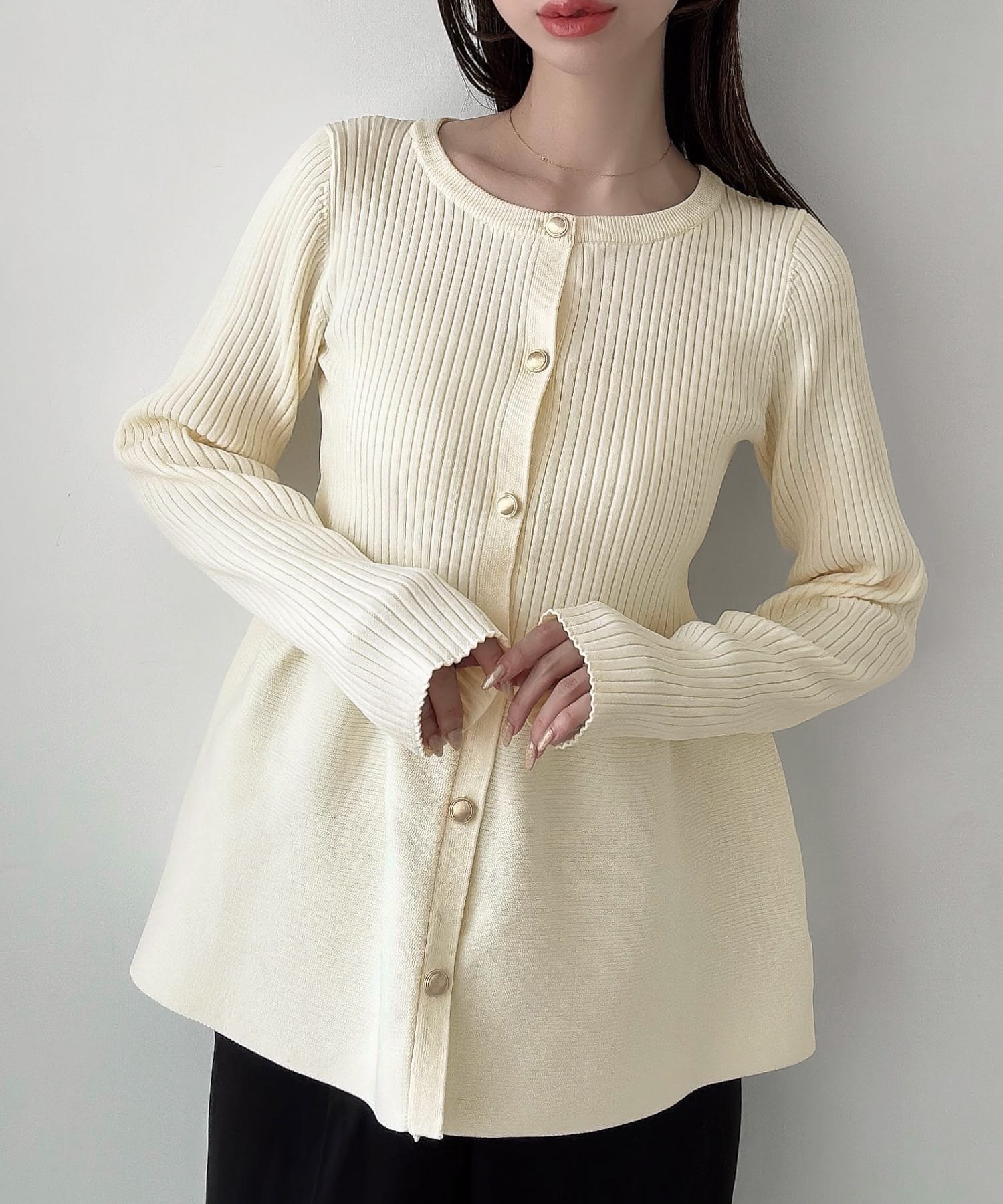 【ジュノア/JUNOAH】のMeiru ペプラムニットカーディガン インテリア・キッズ・メンズ・レディースファッション・服の通販 founy(ファニー) 　ファッション　Fashion　レディースファッション　Fashion for Women　トップス・カットソー　Cut & Sew Tops　ニット　Knit Tops & Sweaters　カーディガン・羽織り　Layered Style Cardigans　アイボリー|ID: prp329100004759671 ipo3291000000034619129