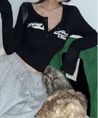 【チェルカ/CERCA】のHALEY PESCA/Y2K ショート丈ハーフボタンカットソー 人気、トレンドファッション・服の通販 founy(ファニー) ファッション Fashion レディースファッション Fashion for Women トップス・カットソー Cut & Sew Tops カットソー・ベーシックTシャツ Cut-and-Sewn Tops / Stretch Tees & Basics カットソー Cut and Sewn Top カーゴパンツ Cargo Pants, Utility Pants ショート Short, Short Length シンプル Simple, Minimal スラックス Slacks, Dress Pants スリム Slim, Slim Fit デニム Denim, Jeans Material トレンド Trend, Trending Now フロント Front, Front Design ベーシック Basic, Essential モチーフ Motif, Design Theme 再入荷 Restock / Back in Stock thumbnail ブラック|ID: prp329100004759855 ipo3291000000034657428