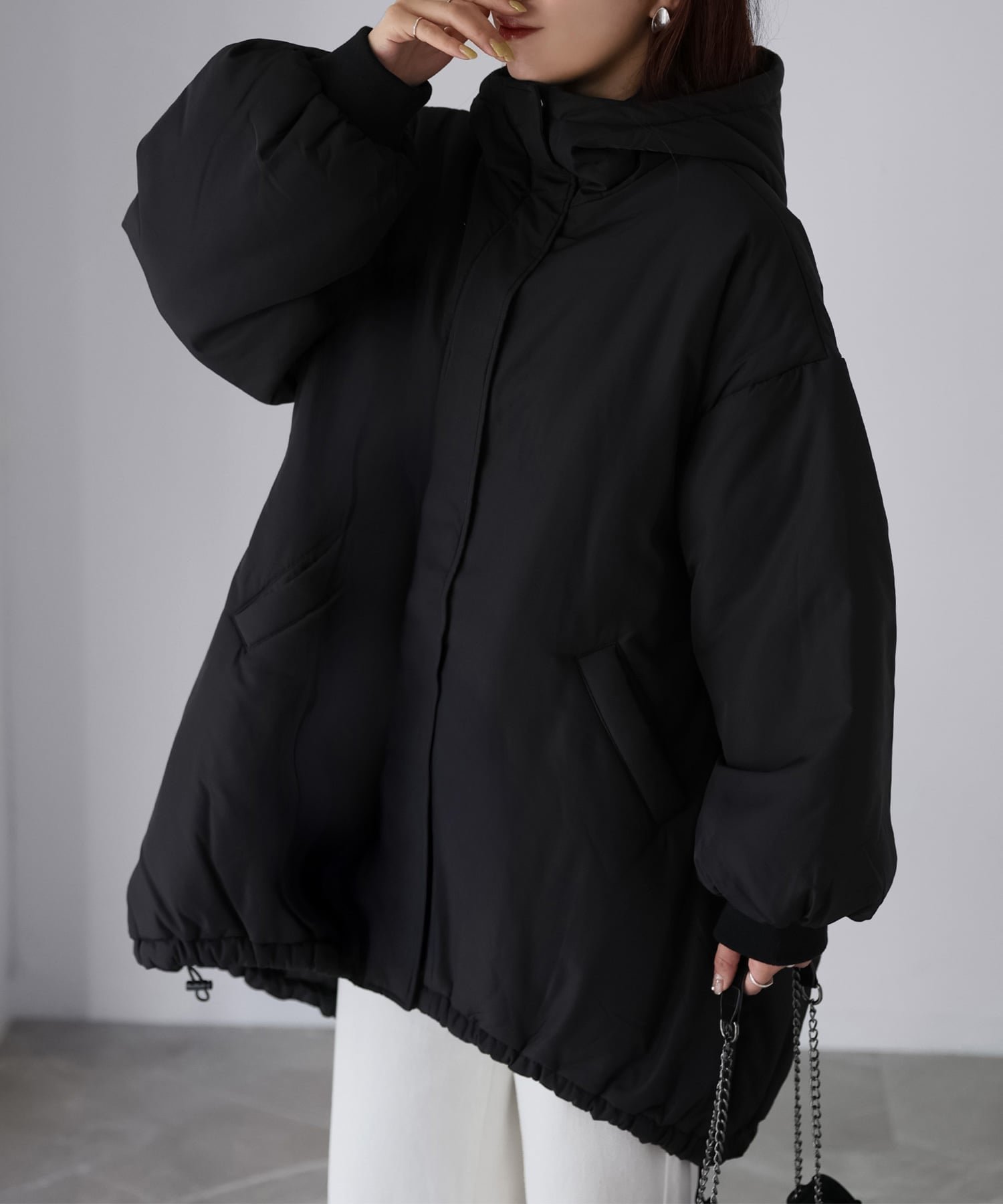 【リベリー/Riberry】の中綿モンスターパーカー インテリア・キッズ・メンズ・レディースファッション・服の通販 founy(ファニー) ファッション Fashion レディースファッション Fashion for Women トップス・カットソー Cut & Sew Tops レディースパーカー・カジュアルフーディー Casual Hoodies & Sweatshirts 軽量 Lightweight, Ultra Light シンプル Simple, Minimal タフタ Taffeta, Structured Fabric ダウン Down, Puffer デニム Denim, Jeans Material トレンド Trend, Trending Now バランス Balance, Style Balance パーカー Hoodie, Parka ビッグ Big, Oversized ベーシック Basic, Essential ミドル Middle Length, Mid Height 楽ちん Easy Fit, Comfortable 冬 Winter / This Winter プチプライス・低価格 Affordable / Budget Price おすすめ Recommended / Our Picks ブラック|ID: prp329100004759942 ipo3291000000034633525