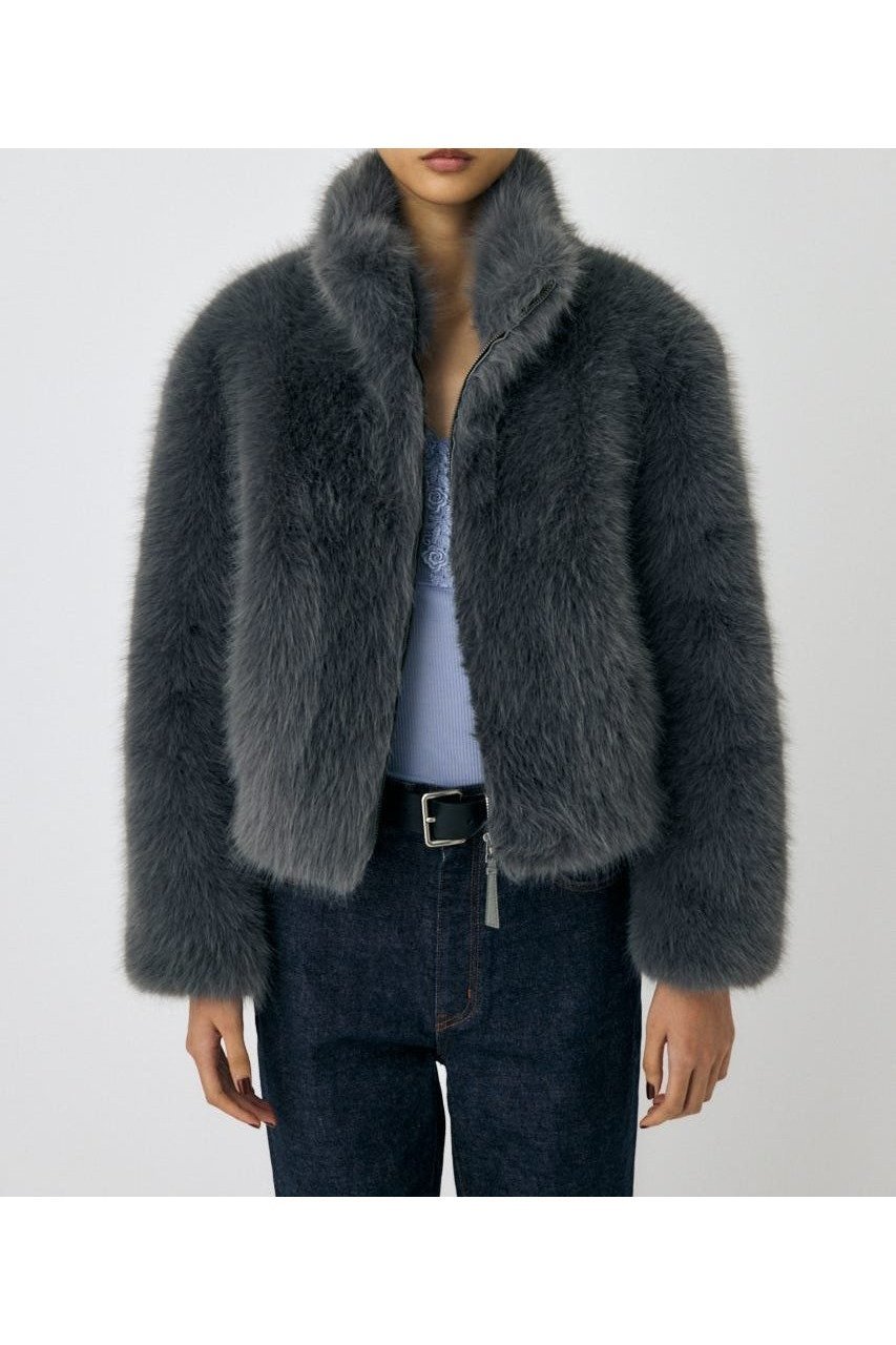 【マウジー/moussy】の【otonaMUSE掲載】F/FUR STAND COLLAR ジャケット インテリア・キッズ・メンズ・レディースファッション・服の通販 founy(ファニー) 　雑誌掲載アイテム　Magazine Picks & Fashion Features　ファッション雑誌　Fashion Magazines　オトナミューズ　otona MUSE　ファッション　Fashion　レディースファッション　Fashion for Women　アウター　Coat / Outerwear Collection　レディースジャケット・軽アウター　Jackets　アクセサリー　Fashion Accessories　今季　This Season, Current Season　軽量　Lightweight, Ultra Light　シンプル　Simple, Minimal　ジャケット　Jacket, Outerwear　スタンド　Stand Collar, Upright Stand　雑誌　Magazine, Fashion Magazine　デニム　Denim, Jeans Material　人気　Popular, Best Seller　フェイクファー　Faux Fur, Imitation Fur　ミックス　Mix, Mixed Style　リュクス　Luxury, Elegant, High-End, Chic　再入荷　Restock / Back in Stock　おすすめ　Recommended / Our Picks　エレガント 上品　Elegant　GRY|ID: prp329100004760101 ipo3291000000034446166