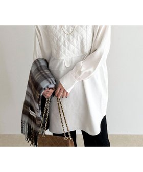 【フレディ&グロスター/FREDY&GLOSTER】のキルティングチュニックブラウス 人気、トレンドファッション・服の通販 founy(ファニー) ファッション Fashion レディースファッション Fashion for Women トップス・カットソー Cut & Sew Tops シャツ・ブラウス・オフィスカジュアル Elegant Blouses & Button-Ups 2025年 2025 2025-2026秋冬・A/W Autumn/Winter 2025–26 AW25–26 おすすめ Recommended / Our Picks キルティング Quilted, Quilting チュニック Tunic, Long Top |ID:prp329100004760181