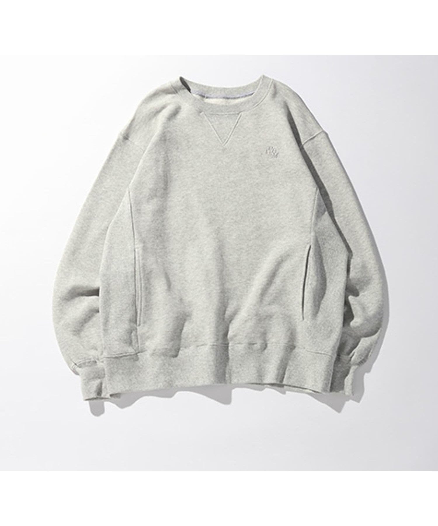 【ページボーイ/PAGEBOY】のPBLIM トンプキンスウェットプルオーバー インテリア・キッズ・メンズ・レディースファッション・服の通販 founy(ファニー) 　ファッション　Fashion　レディースファッション　Fashion for Women　トップス・カットソー　Cut & Sew Tops　レディースパーカー・カジュアルフーディー　Casual Hoodies & Sweatshirts　カジュアルプルオーバー・ニットトップス　Pullovers & Knit Tops / Casual Pullovers　スウェット・クルーネックトップス　Sweatshirts & Crewnecks / Relaxed Fit Sweat Tops　インナー　Innerwear　シンプル　Simple, Minimal　スウェット / スエット　Sweatshirt, Sweatwear　ベーシック　Basic, Essential　ポケット　Pocket, Pocket Detail　グレー15|ID: prp329100004760231 ipo3291000000034448229