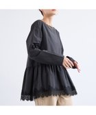 【バンヤードストーム/BARNYARDSTORM】の裾フリルブラウス / ハンドウォッシャブル 人気、トレンドファッション・服の通販 founy(ファニー) ファッション Fashion レディースファッション Fashion for Women トップス・カットソー Cut & Sew Tops シャツ・ブラウス・オフィスカジュアル Elegant Blouses & Button-Ups おすすめ Recommended / Our Picks インナー Innerwear コーデュロイ Corduroy, Cord Fabric スウェット / スエット Sweatshirt, Sweatwear スカラップ Scallop, Scalloped Edge デニム Denim, Jeans Material トレンド Trend, Trending Now フェミニン Feminine, Girly フリル Frill, Ruffle ボトム Bottoms, Lower Wear マニッシュ Mannish, Boyish ミックス Mix, Mixed Style レース Lace, Lace Fabric エレガント 上品 Elegant A/W・秋冬 Autumn/Winter thumbnail ブラック|ID: prp329100004760262 ipo3291000000034503020